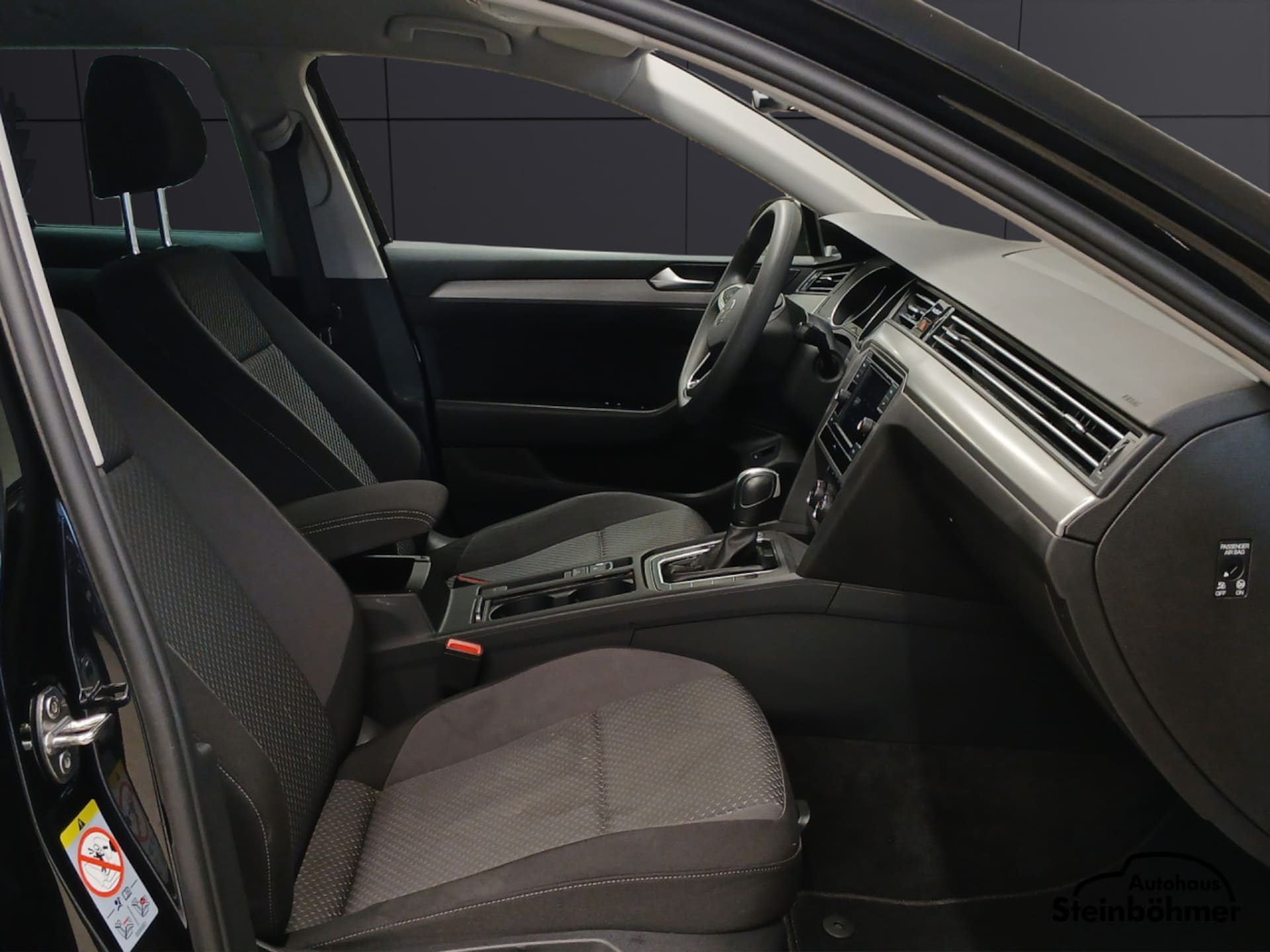 Volkswagen Passat Variant Basis-Modell