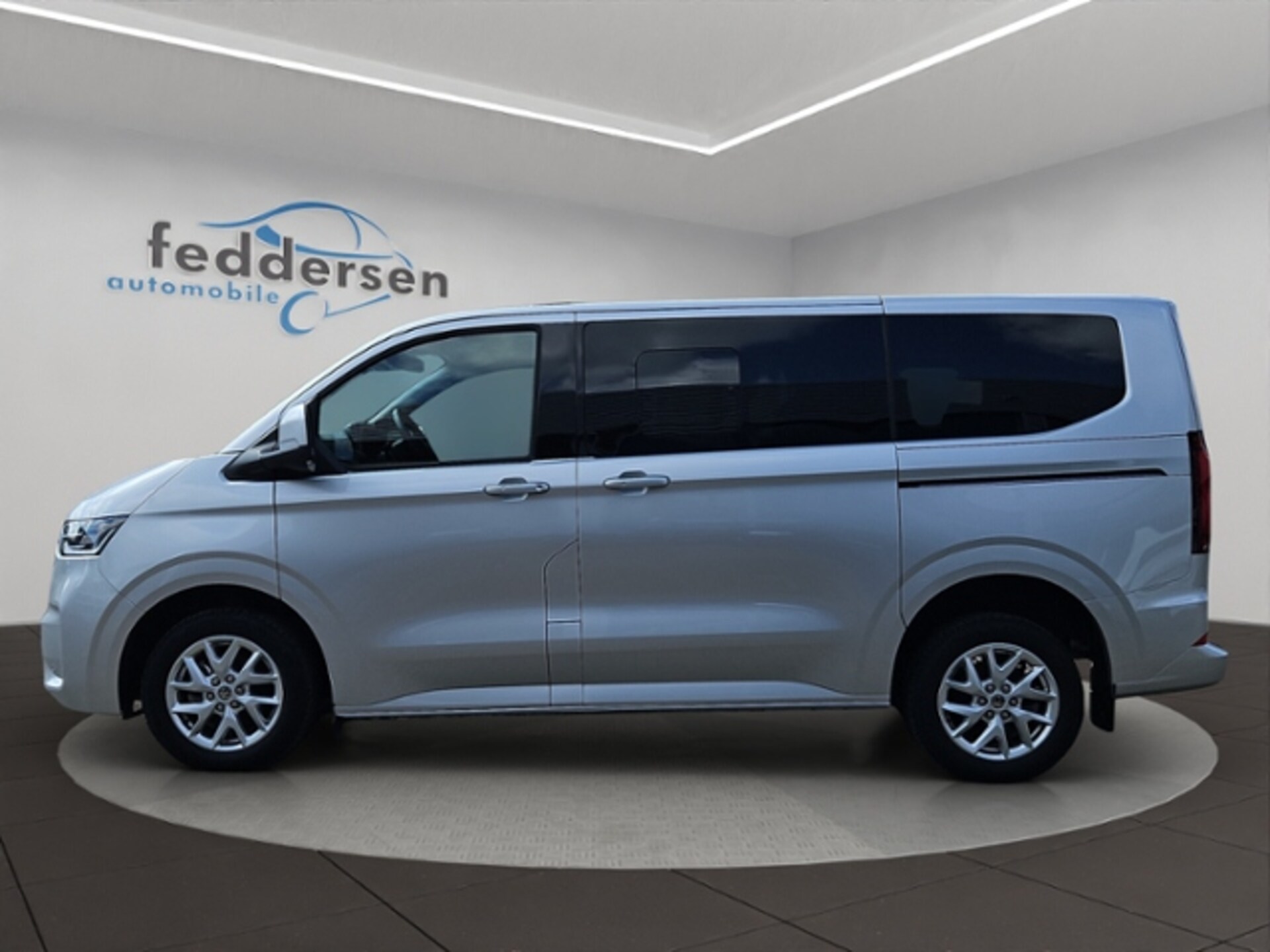 Volkswagen Caravelle Style