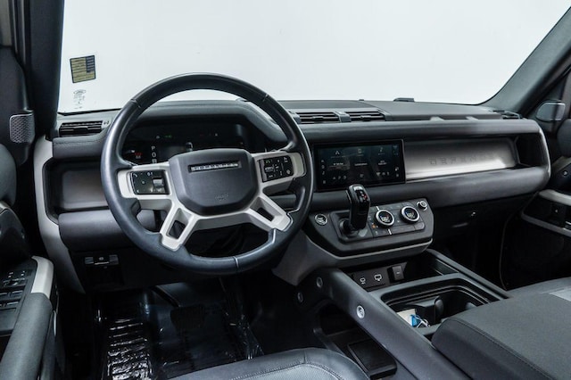 2023 Land Rover Defender