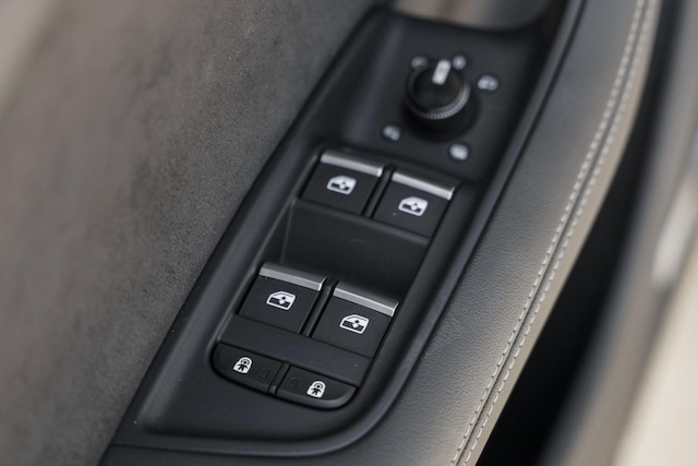 2023 Audi SQ8 Prestige - Photo 24