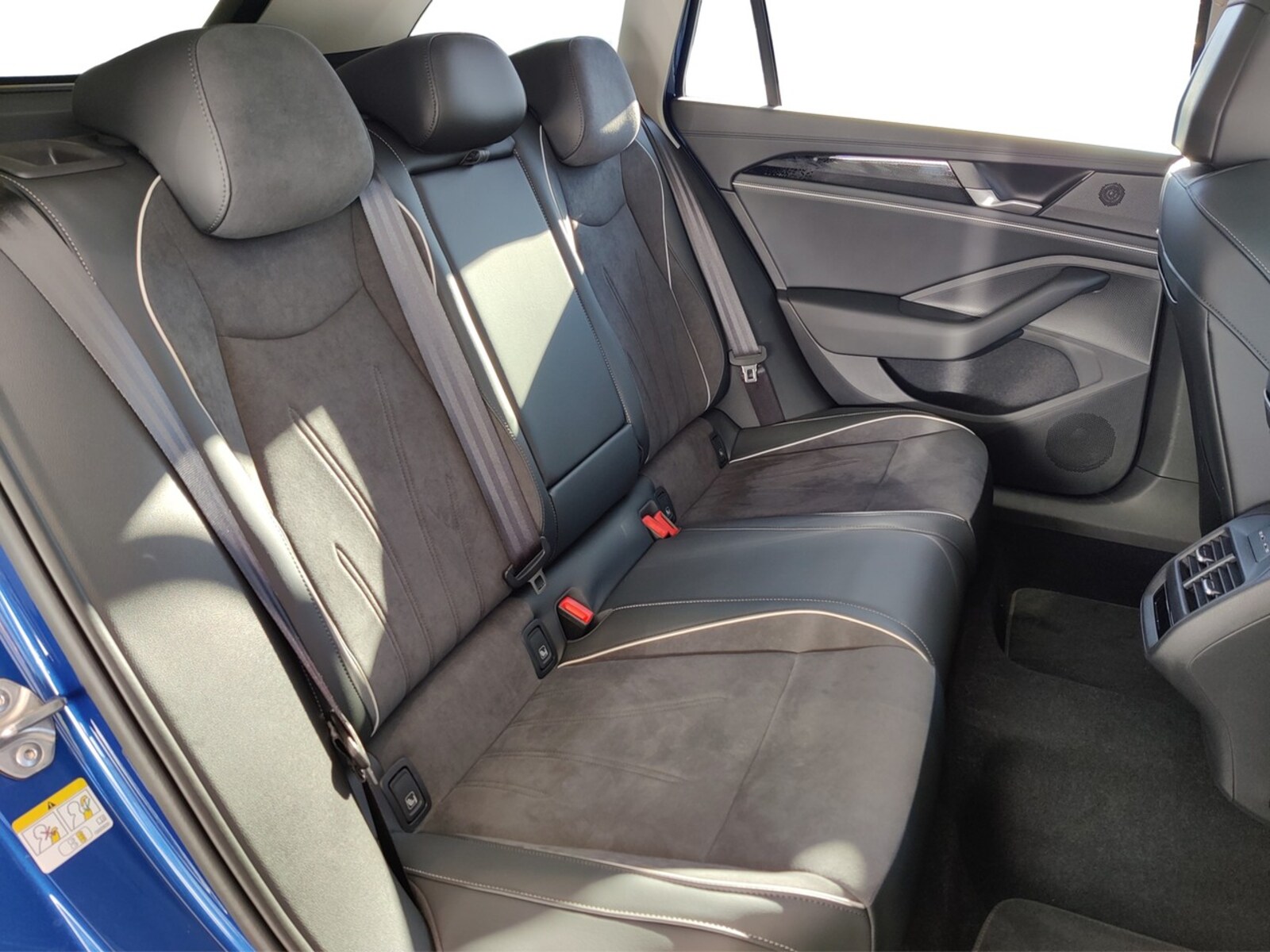 Volkswagen Passat – Bild 7