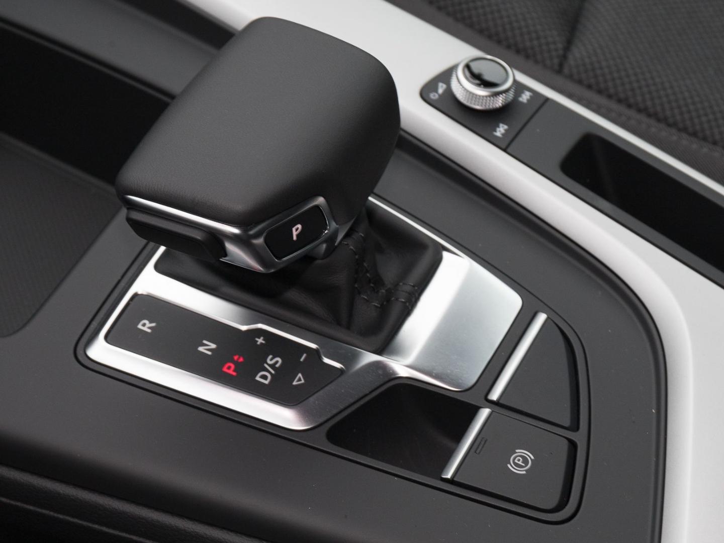 Image about Audi A4 Avant 40 TFSI S tronic