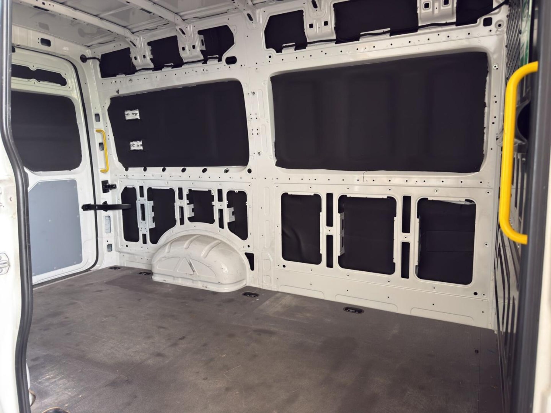 Volkswagen Crafter Kasten mittlerer Radstand