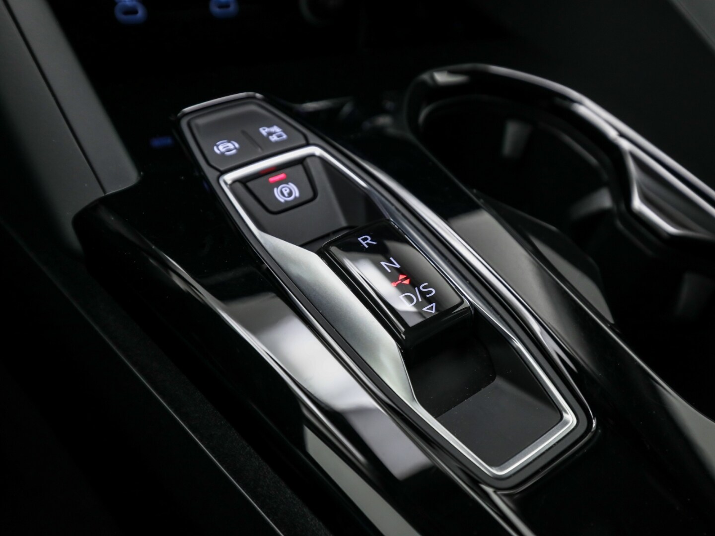 Bild über Audi Q5 SUV TDI quattro 150 kW S tronic - für weitere Informationen kontaktieren Sie den Audi Partner