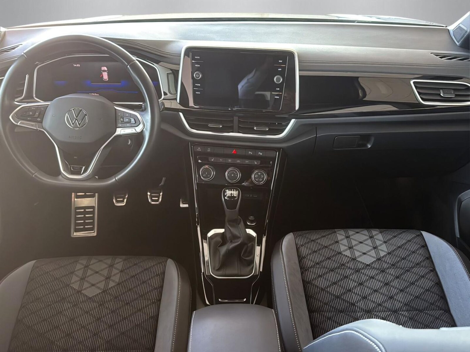 Volkswagen T-Roc – Bild 13