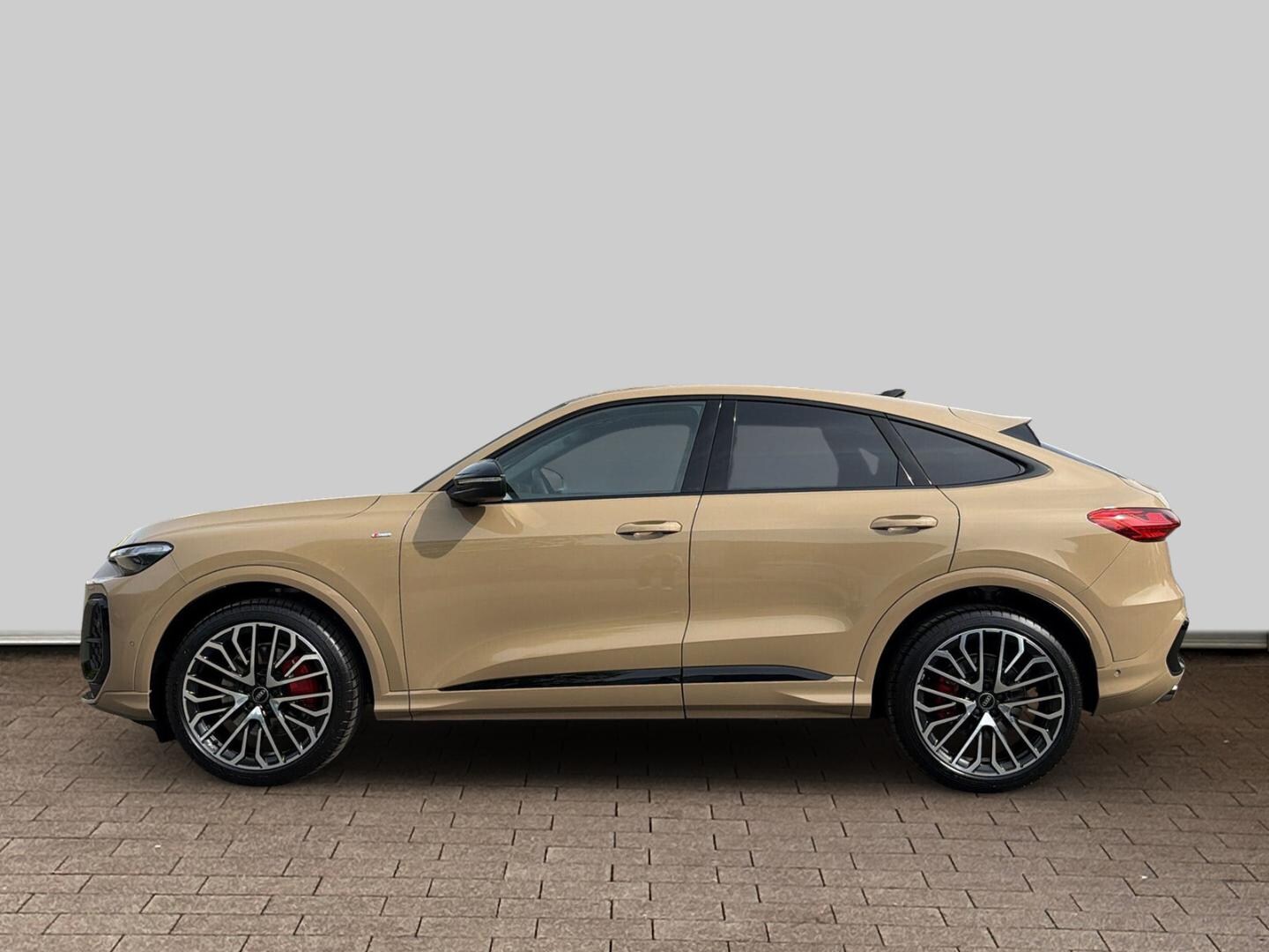 Bild über Audi Q5 Sportback TDI quattro 150 kW S tronic - für weitere Informationen kontaktieren Sie den Audi Partner