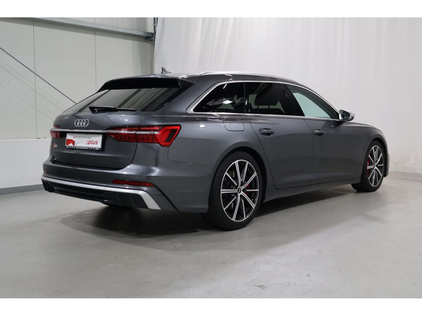 Bild über Audi S6 Avant TDI quattro tiptronic - für weitere Informationen kontaktieren Sie den Audi Partner
