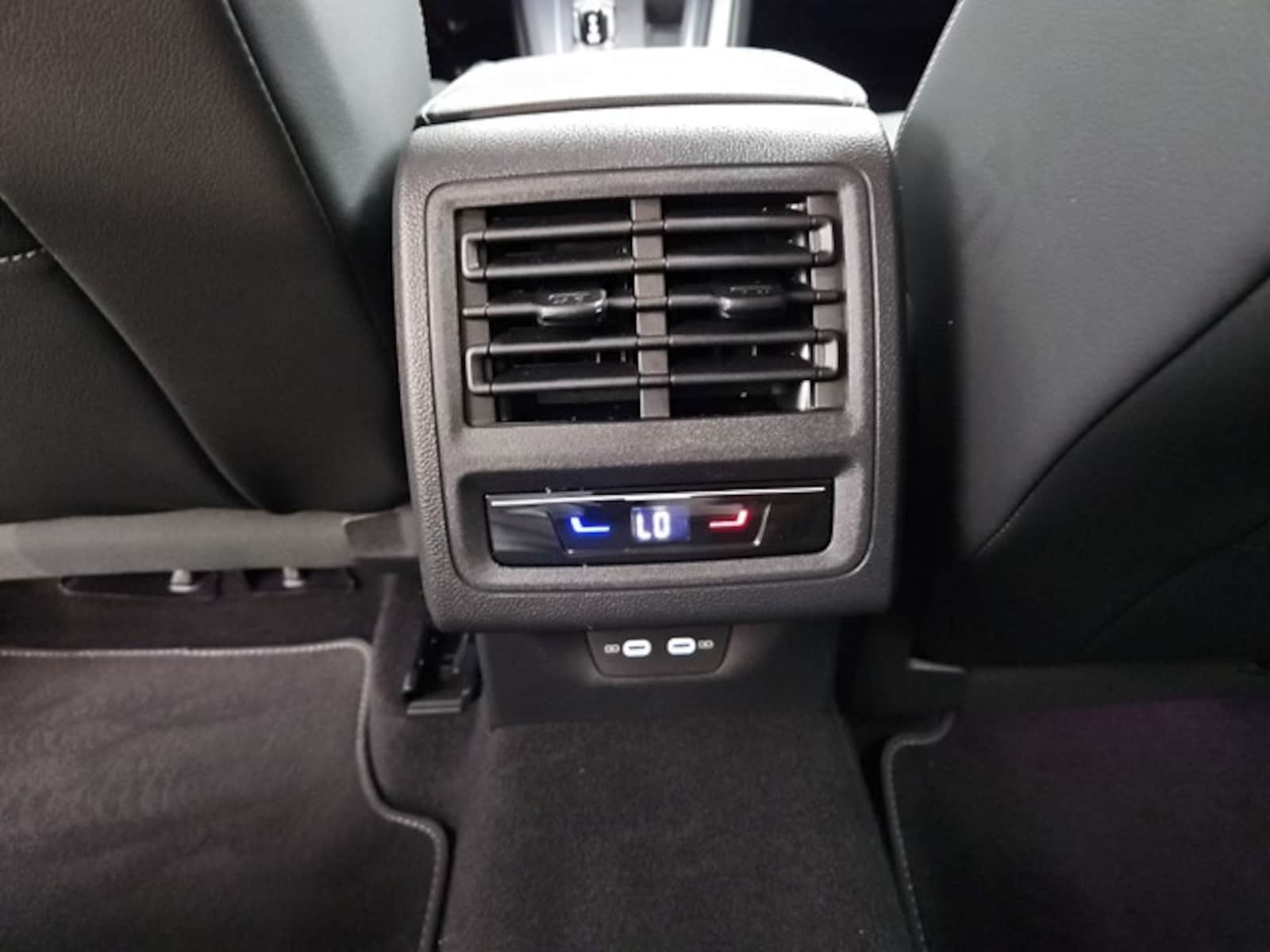 Volkswagen Golf Variant – Bild 11