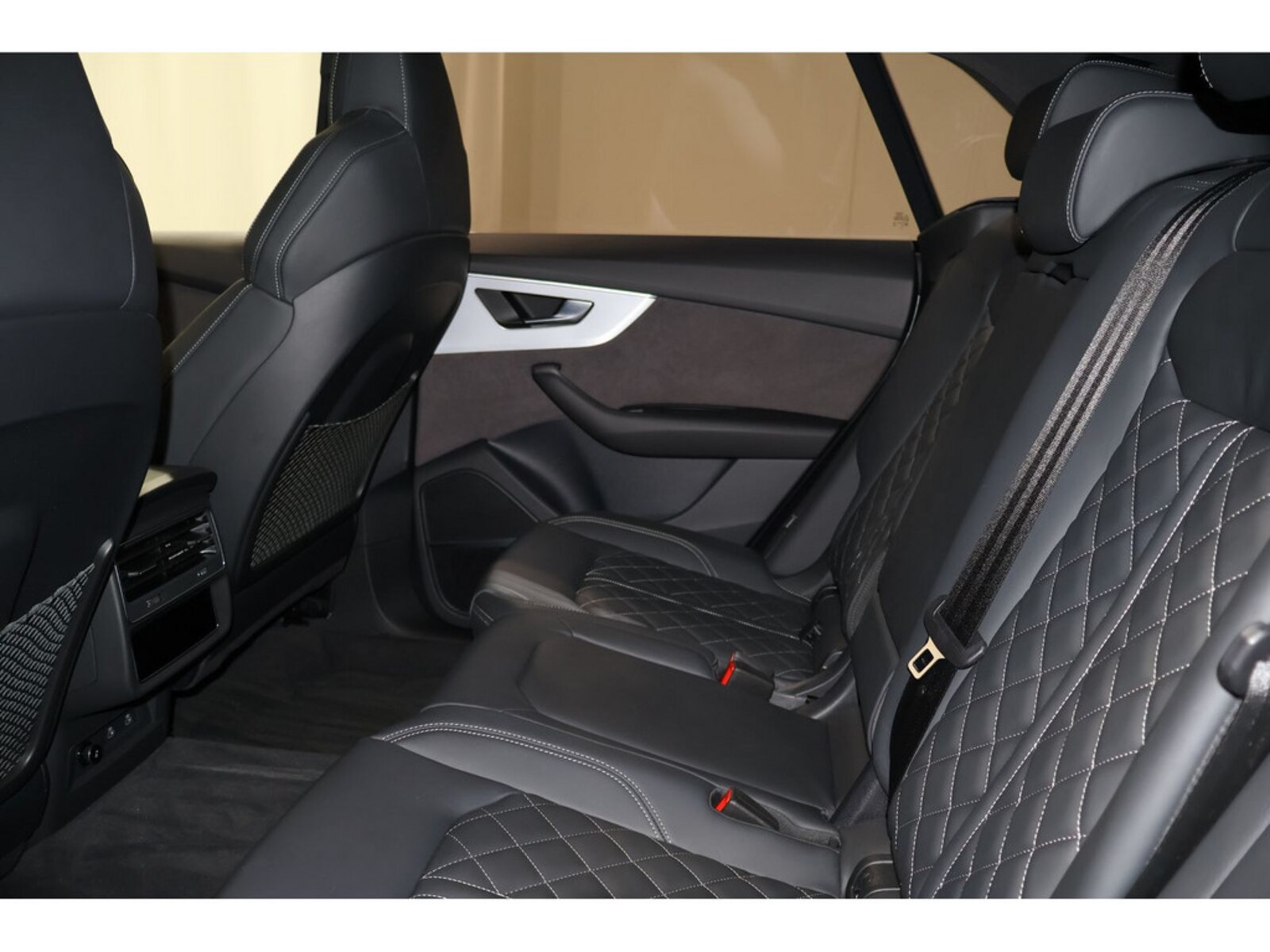 Audi Q8 – Bild 12