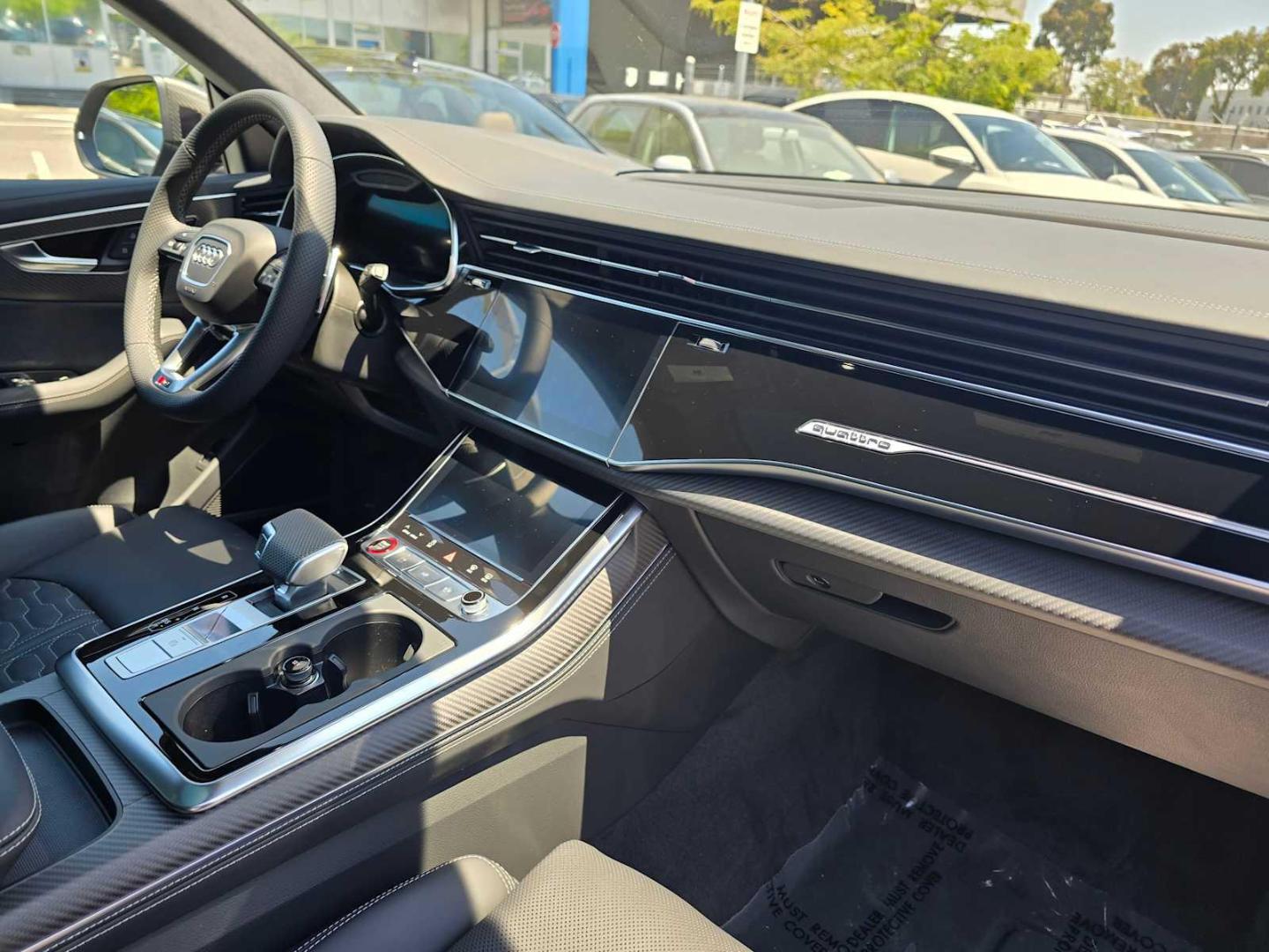 2025 Audi RS Q8 Base - Photo 12