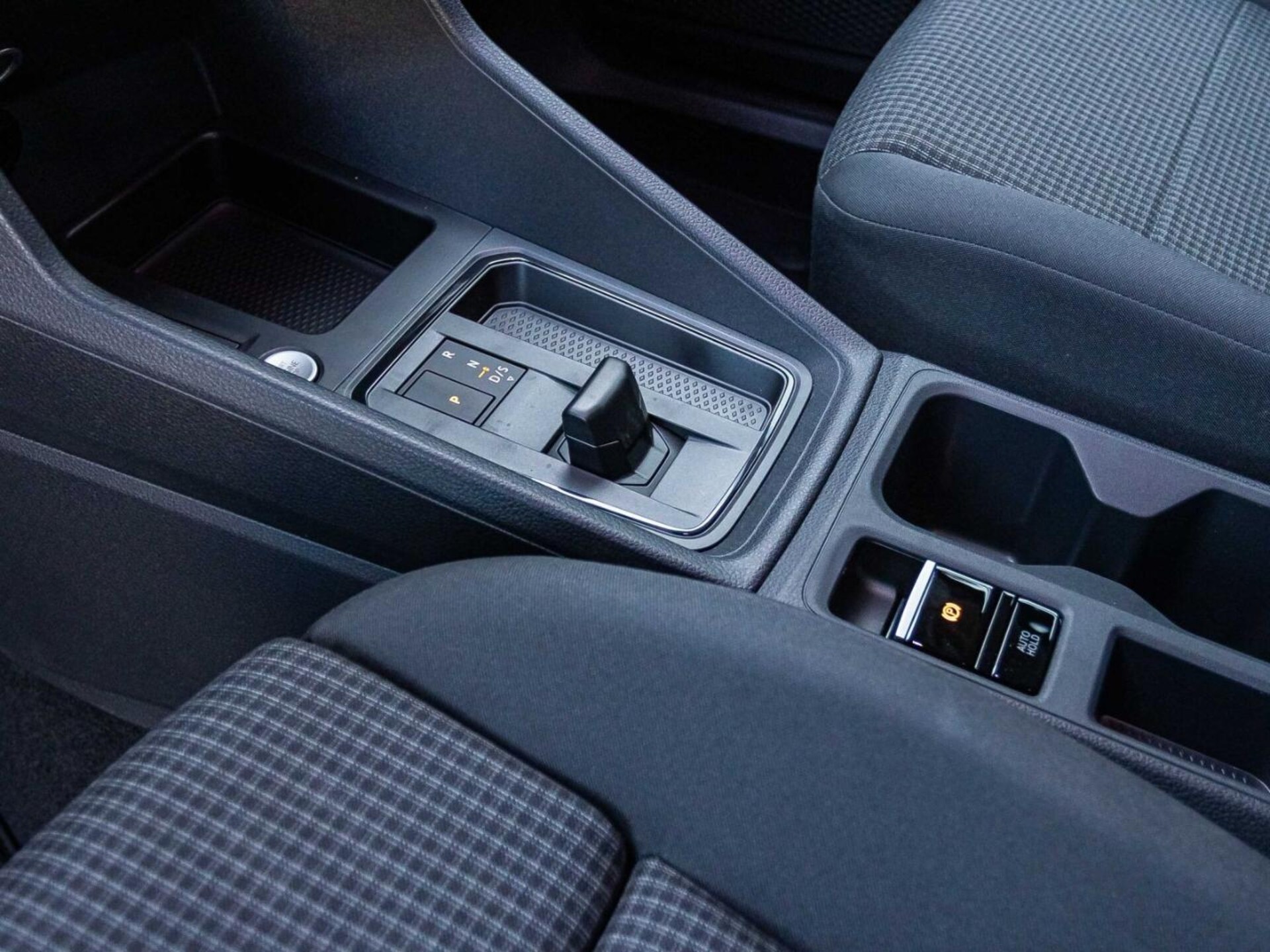 Volkswagen Caddy Basis-Modell