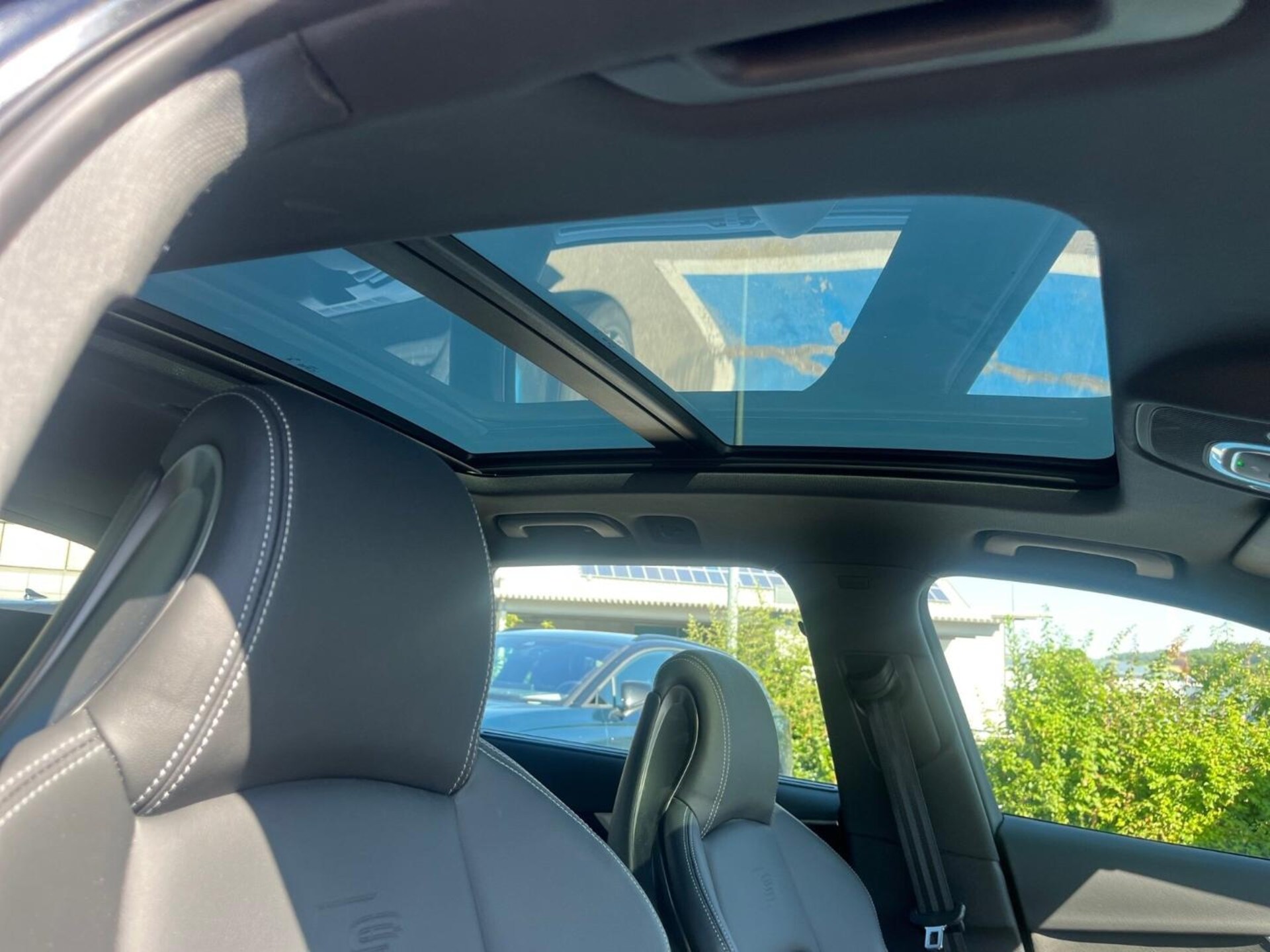 Audi A4 Avant S line