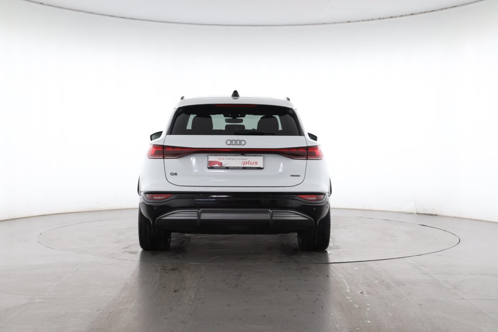 Audi Q6 SUV e-tron