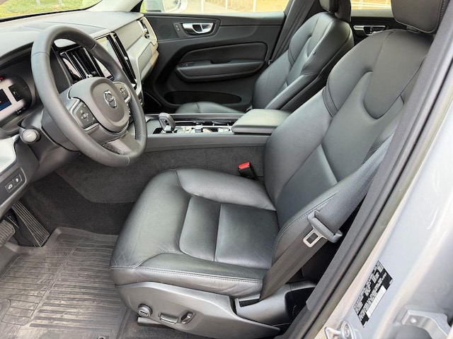 2023 Volvo XC60 Recharge Plug-In Hybrid