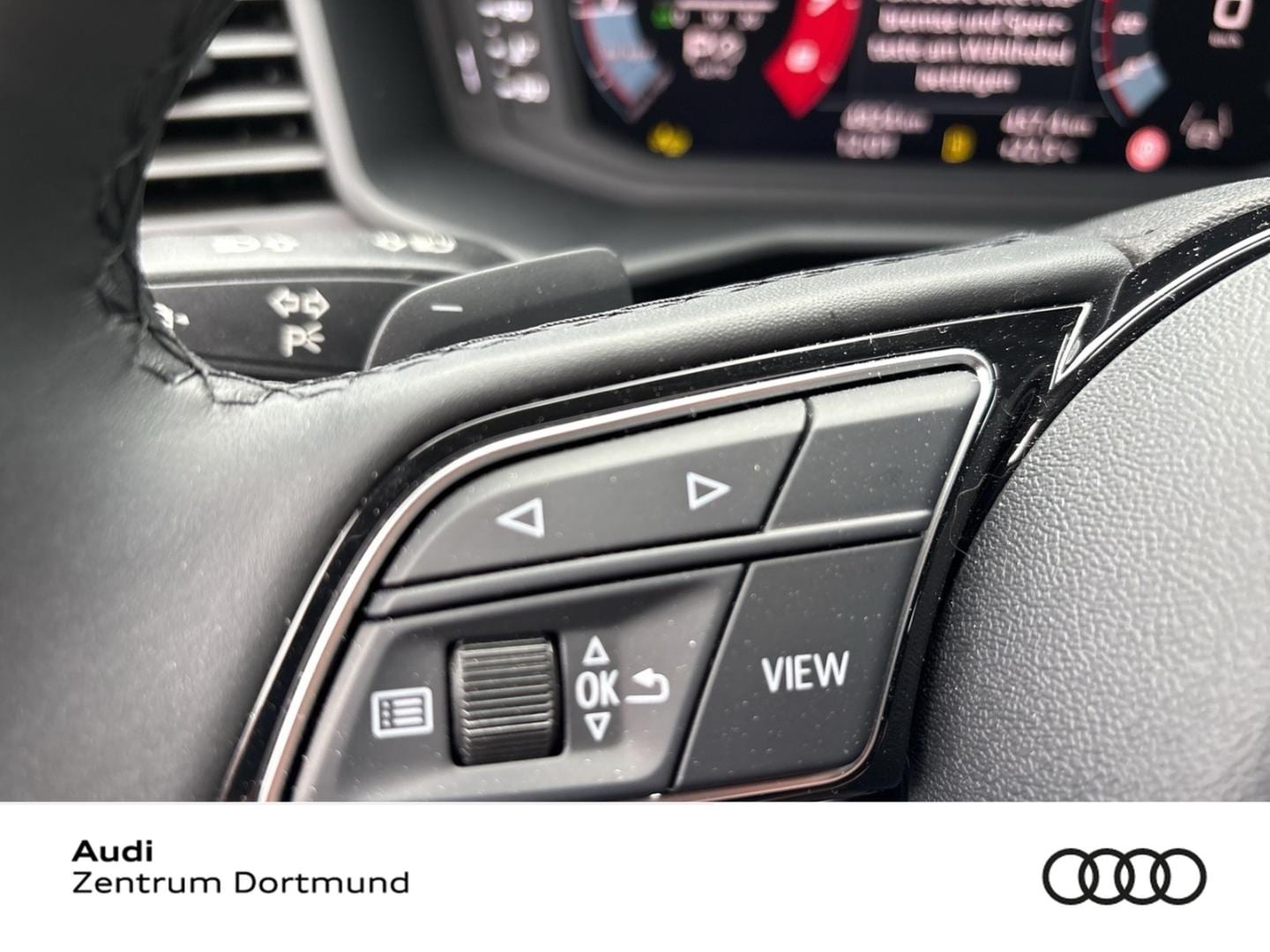Bild über Audi A1 Sportback S line 40 TFSI S tronic - für weitere Informationen kontaktieren Sie den Audi Partner