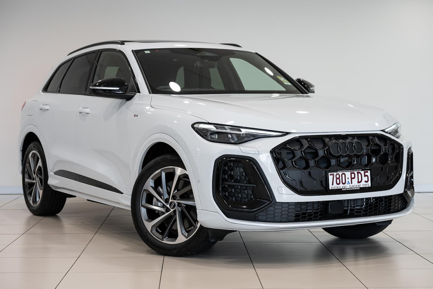 Image about Audi Q5 SUV TDI quattro 150 kW sport