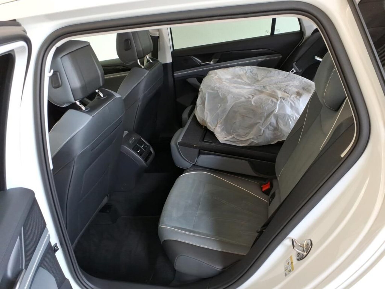 Volkswagen Passat – Bild 9