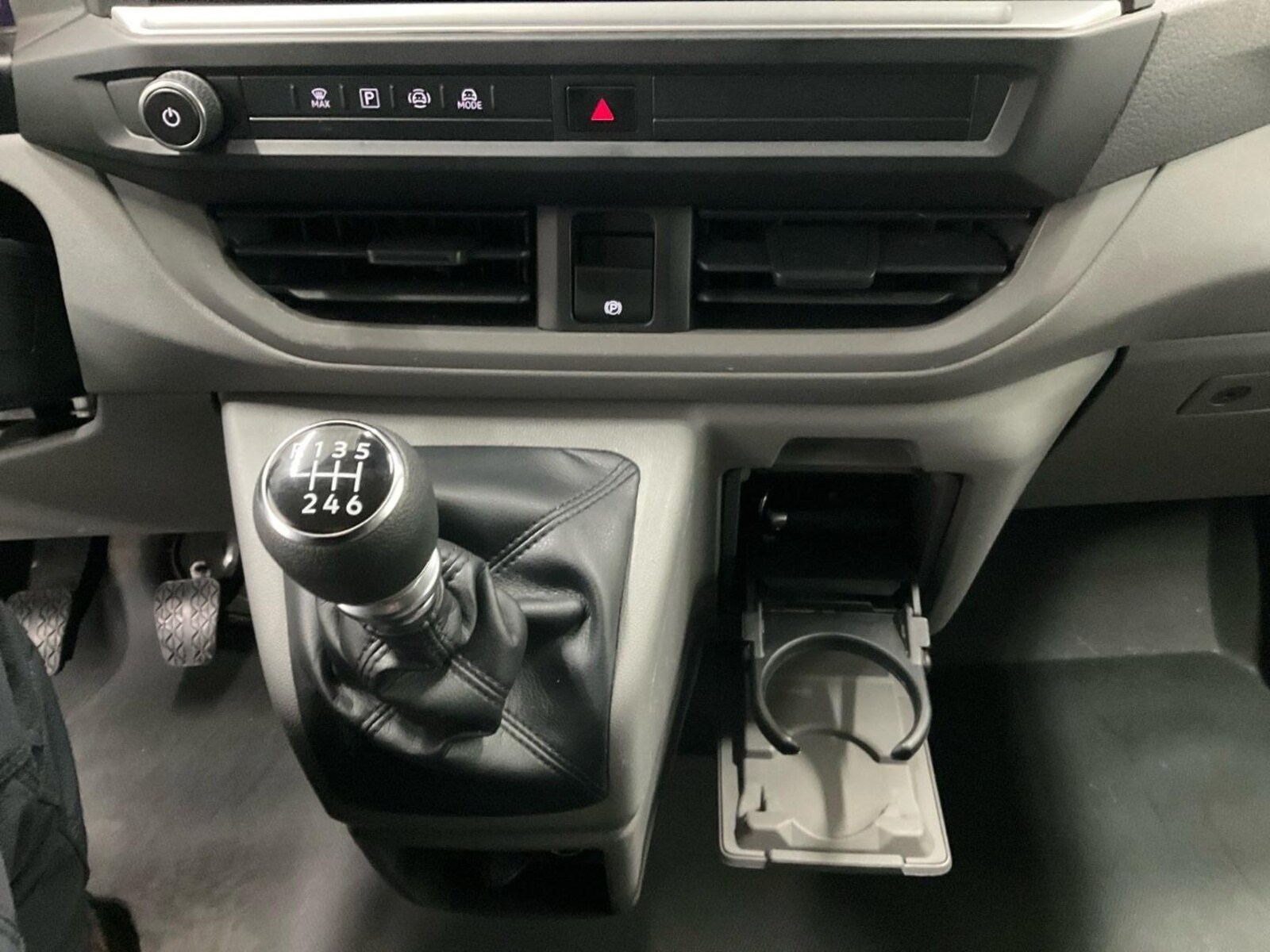 Volkswagen Transporter Kasten langer Radstand – Bild 16