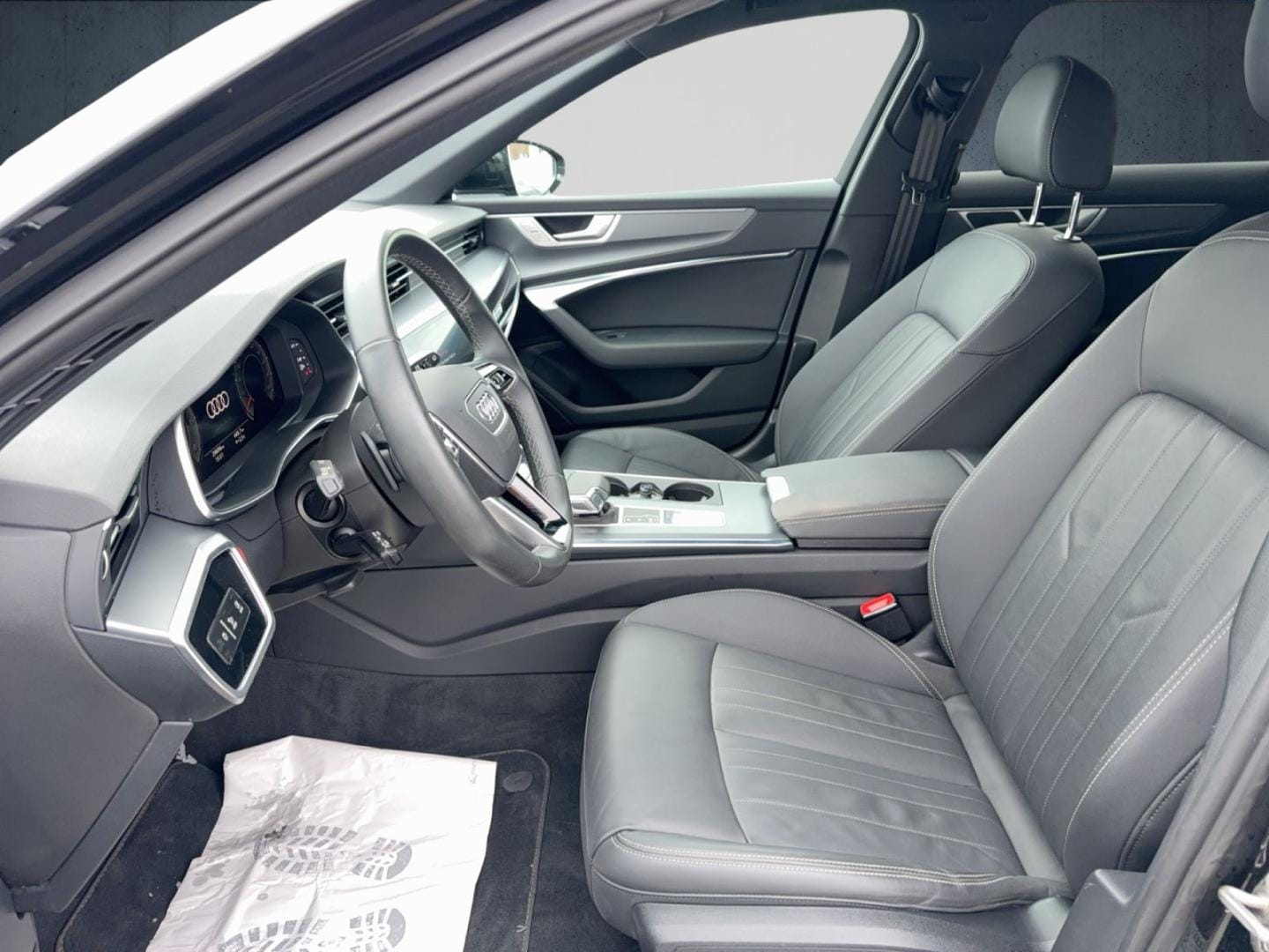 Bild über Audi A6 Avant advanced 45 TDI quattro S tronic - für weitere Informationen kontaktieren Sie den Audi Partner