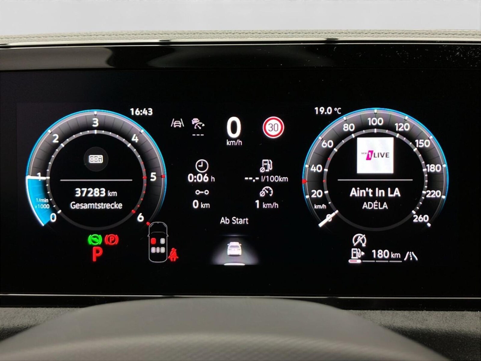 Volkswagen Tiguan – Bild 12