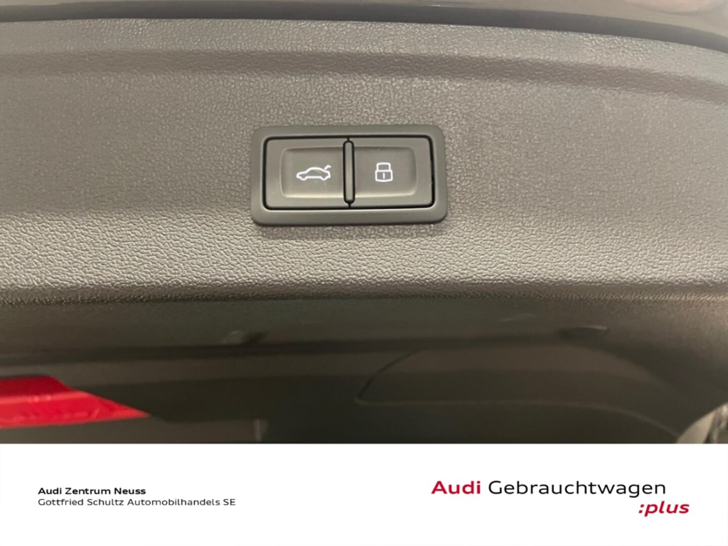 Bild über Audi A3 Sportback advanced 30 TFSI Schaltgetriebe - für weitere Informationen kontaktieren Sie den Audi Partner