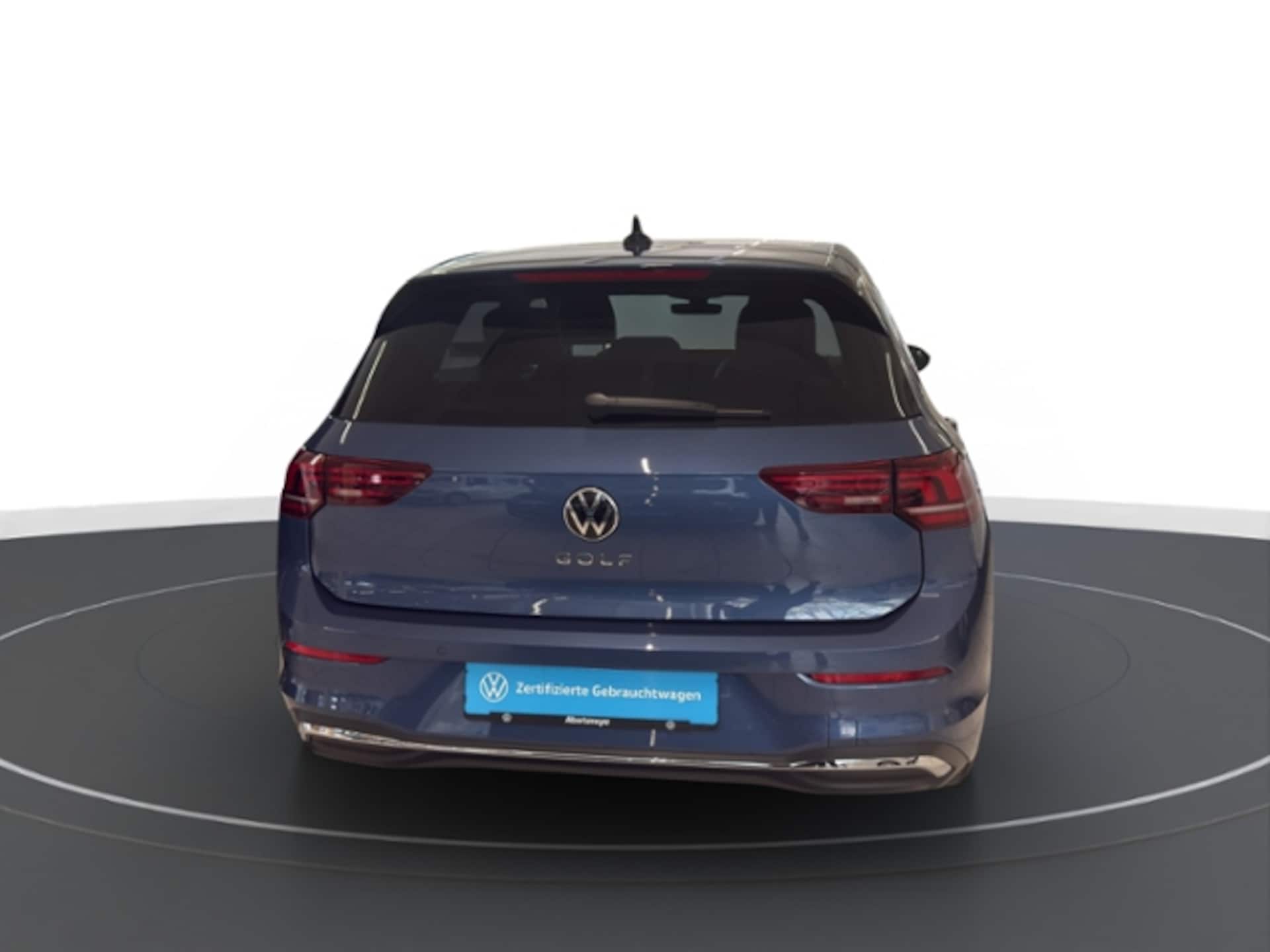 Volkswagen Golf Life