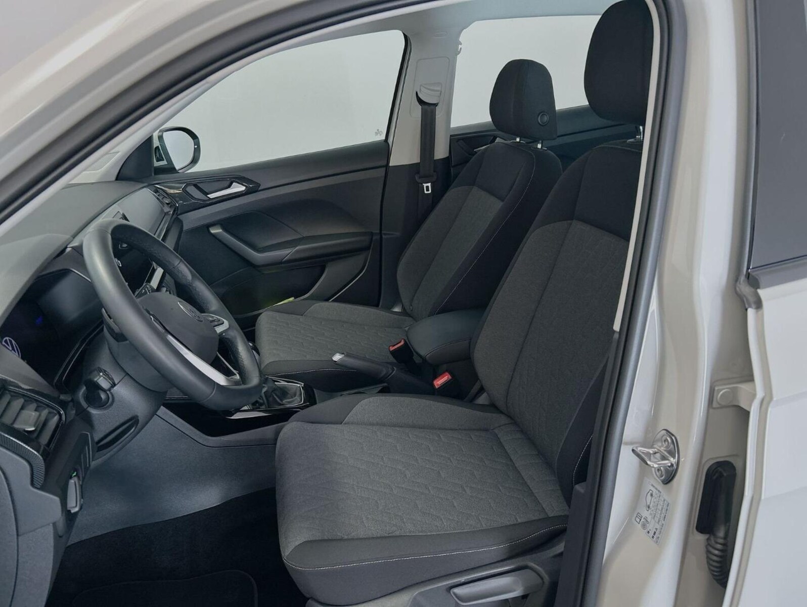 Volkswagen T-Cross – Bild 11