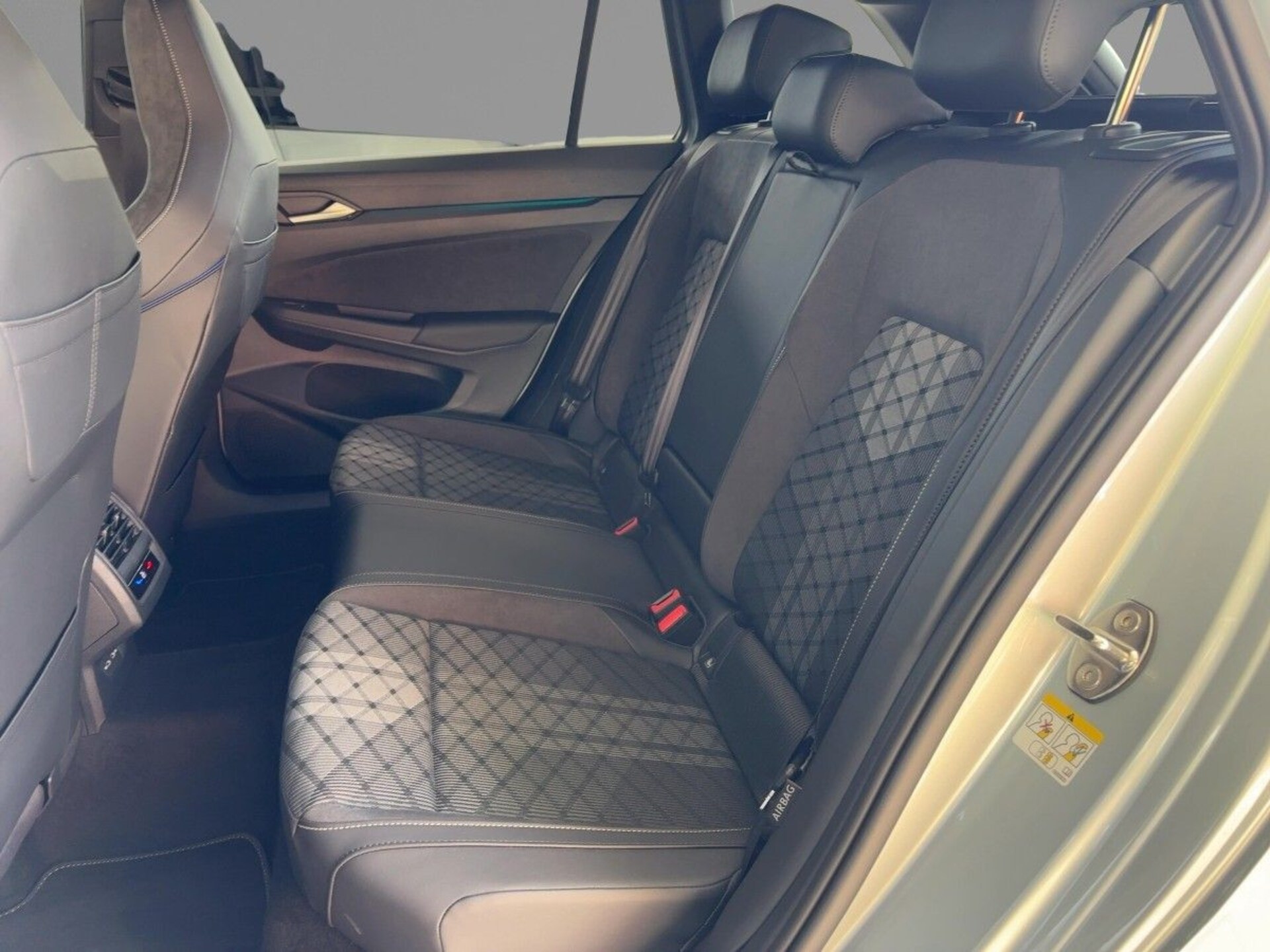 Volkswagen Golf Variant R-Line