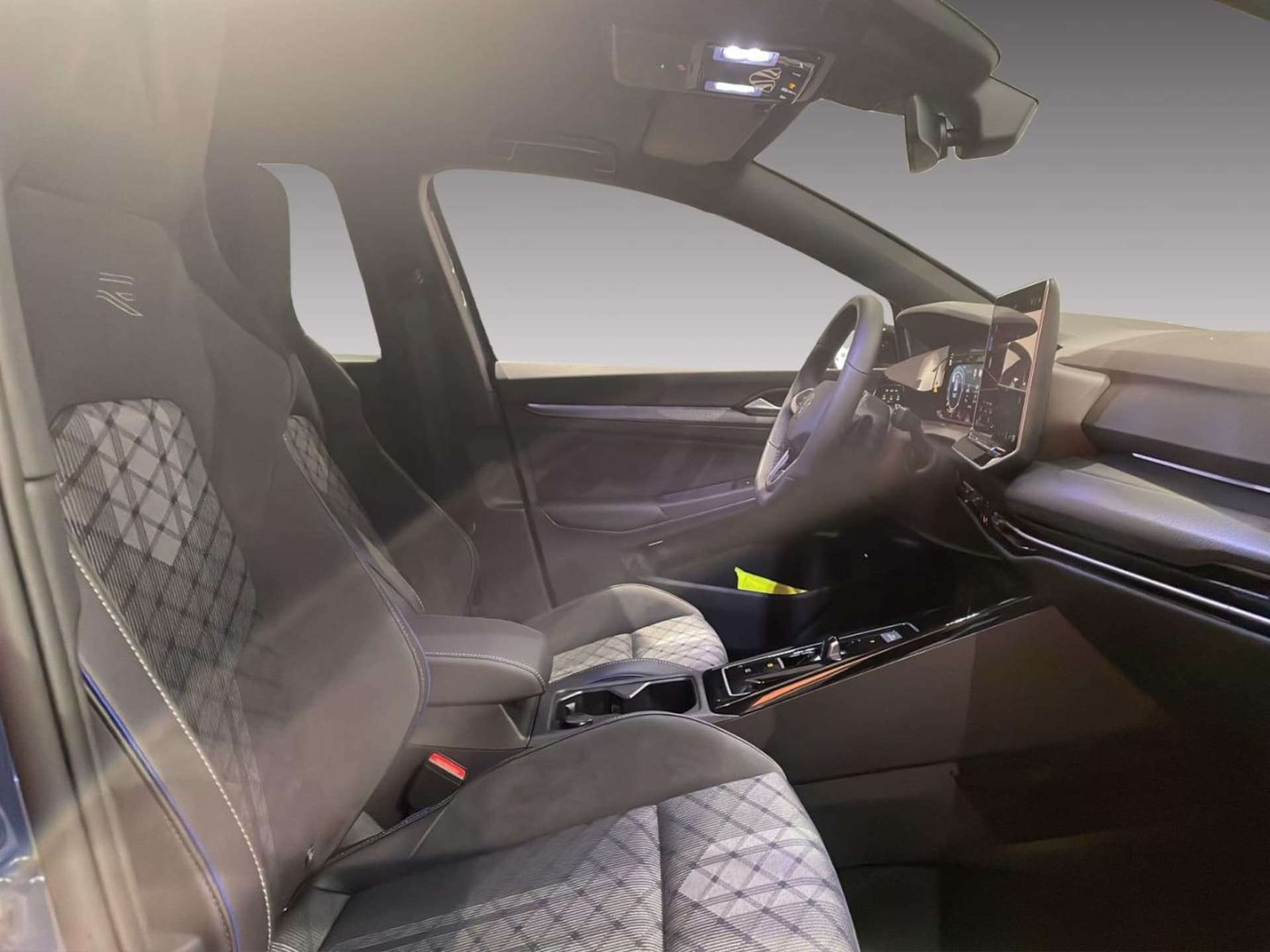 Volkswagen Golf Variant R-Line