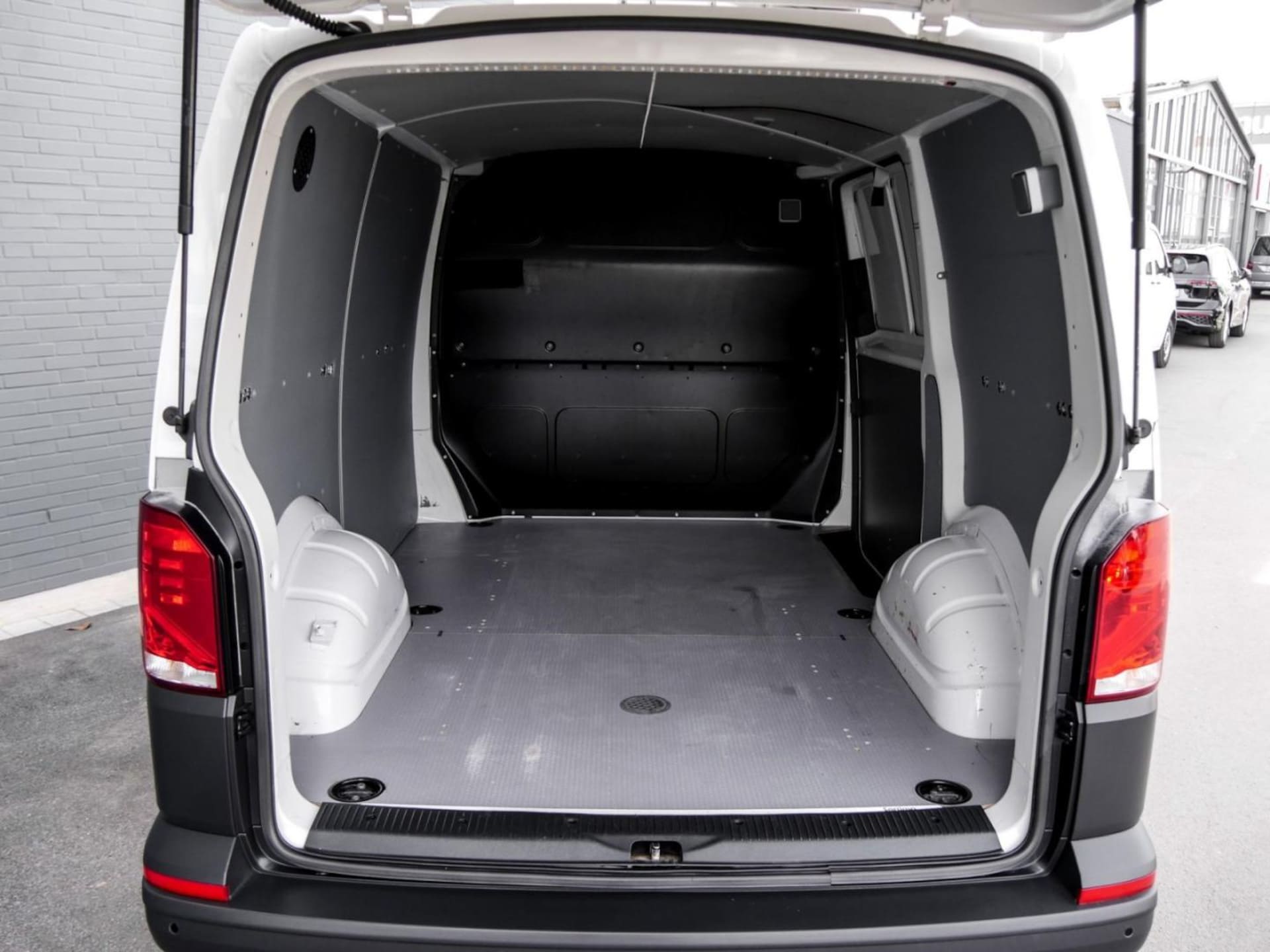 Volkswagen T6.1 Transporter Kasten kurzer Radstand