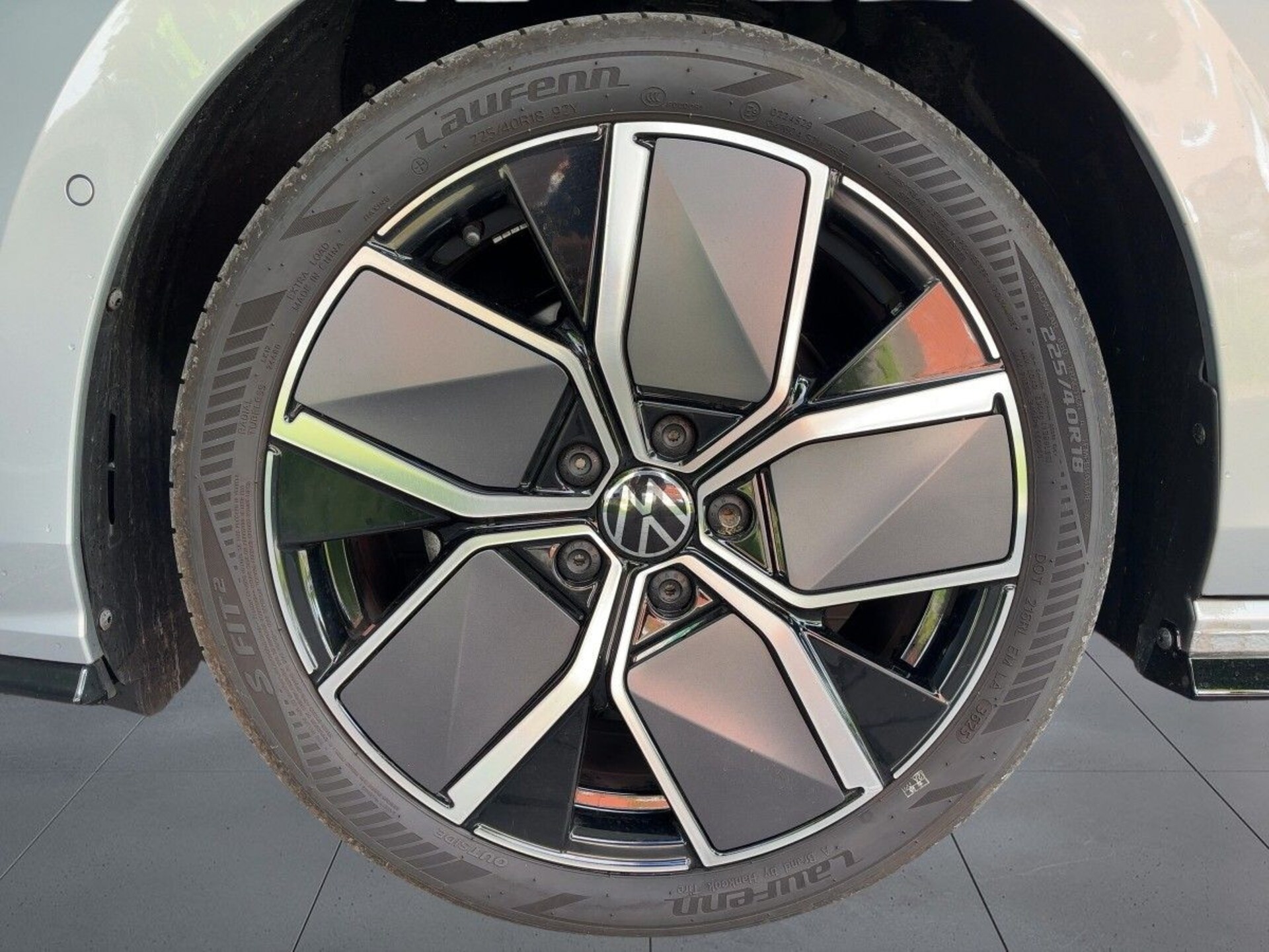 Volkswagen Golf Variant R-Line