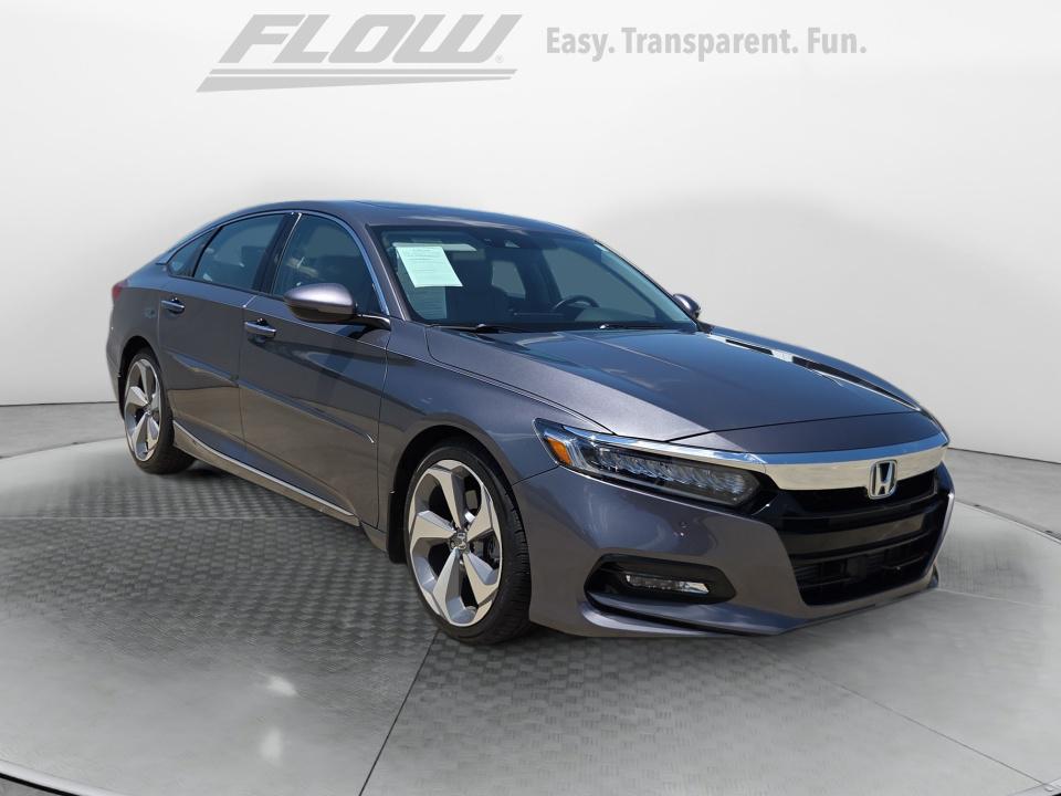 2018 Honda Accord 2.0T Touring Auto's photo