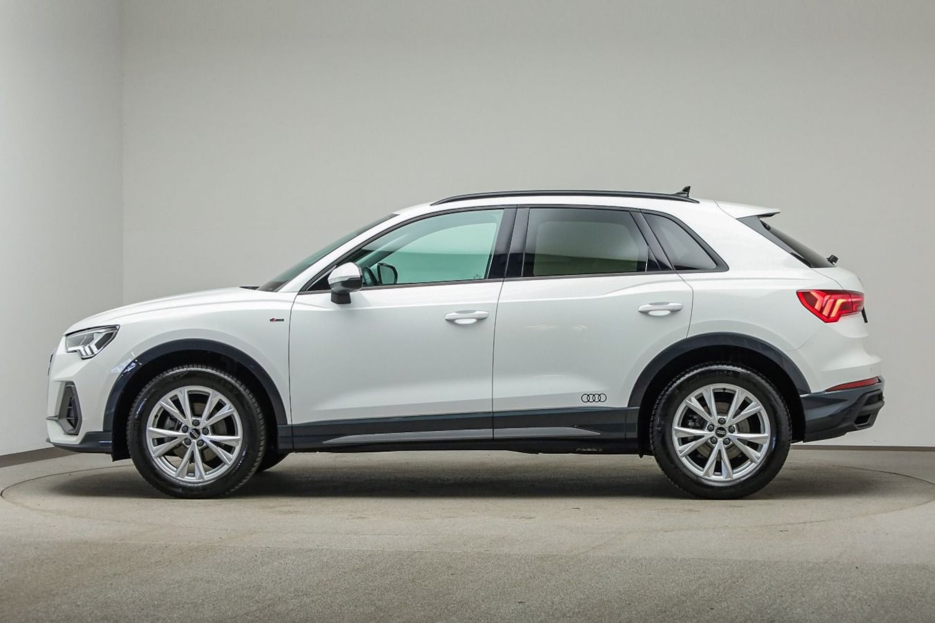 Audi Q3 SUV S line