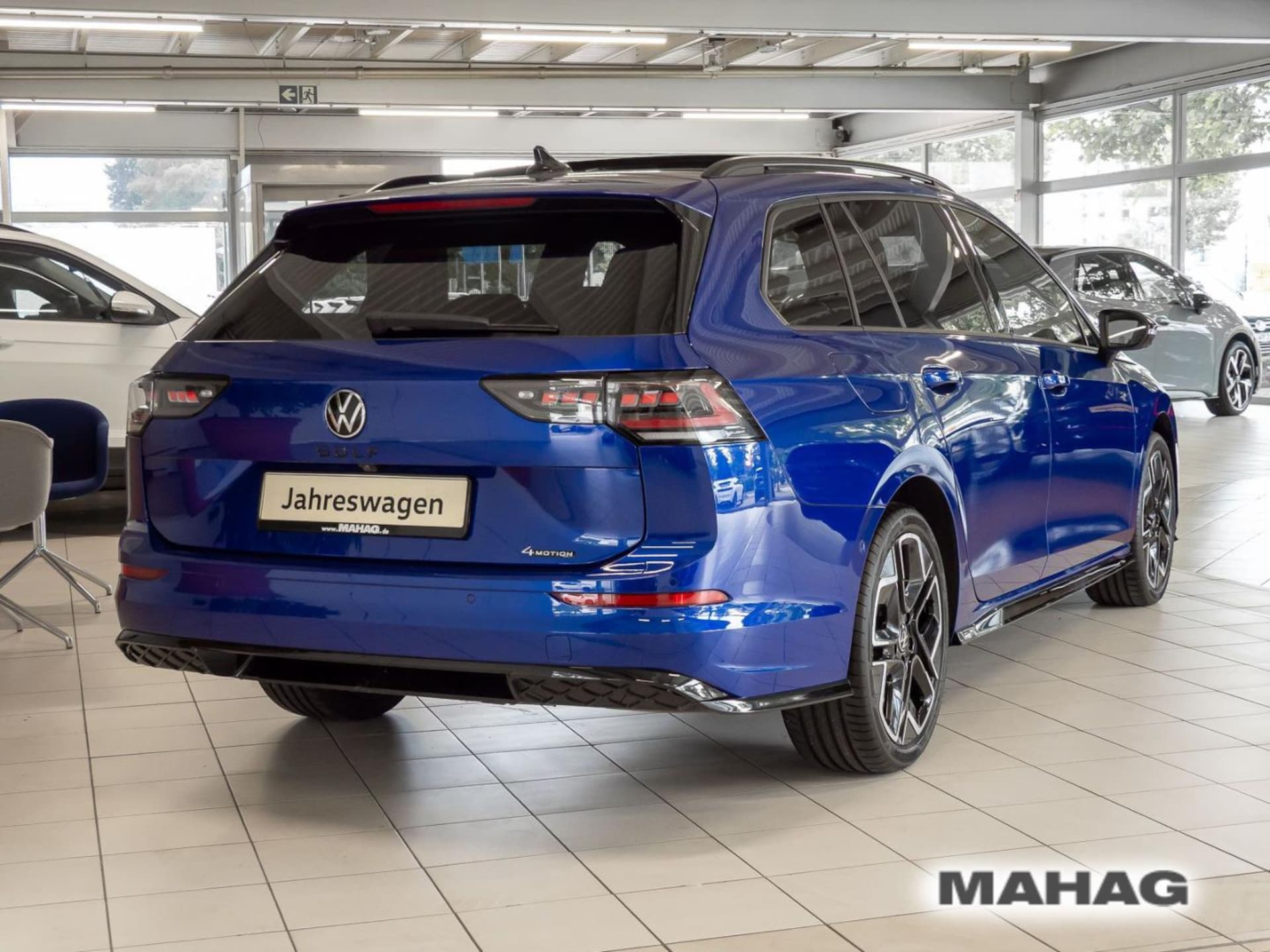 Volkswagen Golf Variant R-Line