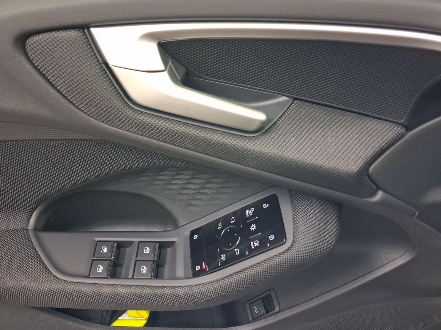 Bild über Audi A5 Limousine TFSI S tronic - für weitere Informationen kontaktieren Sie den Audi Partner