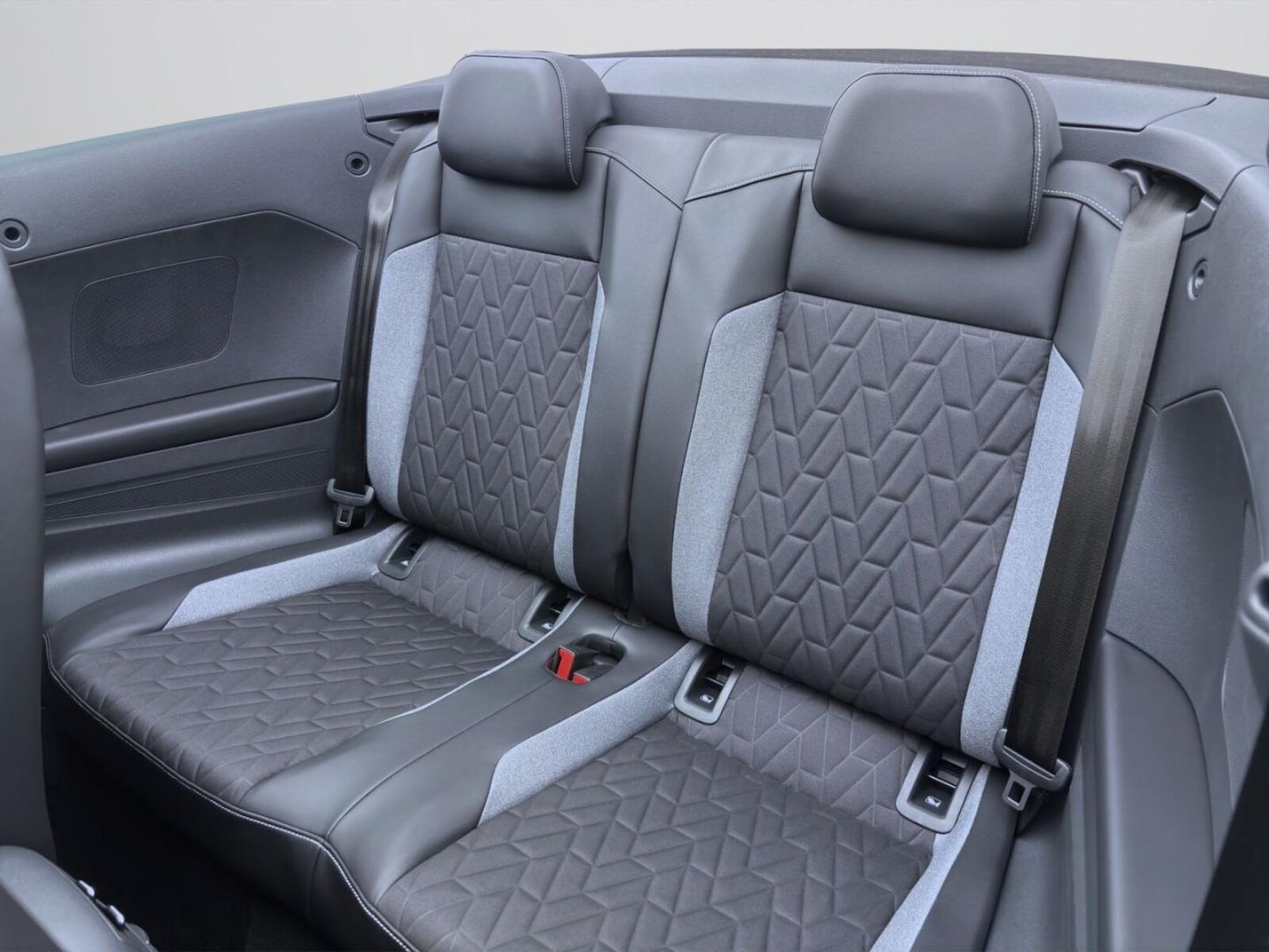 Volkswagen T-Roc Cabriolet – Bild 16