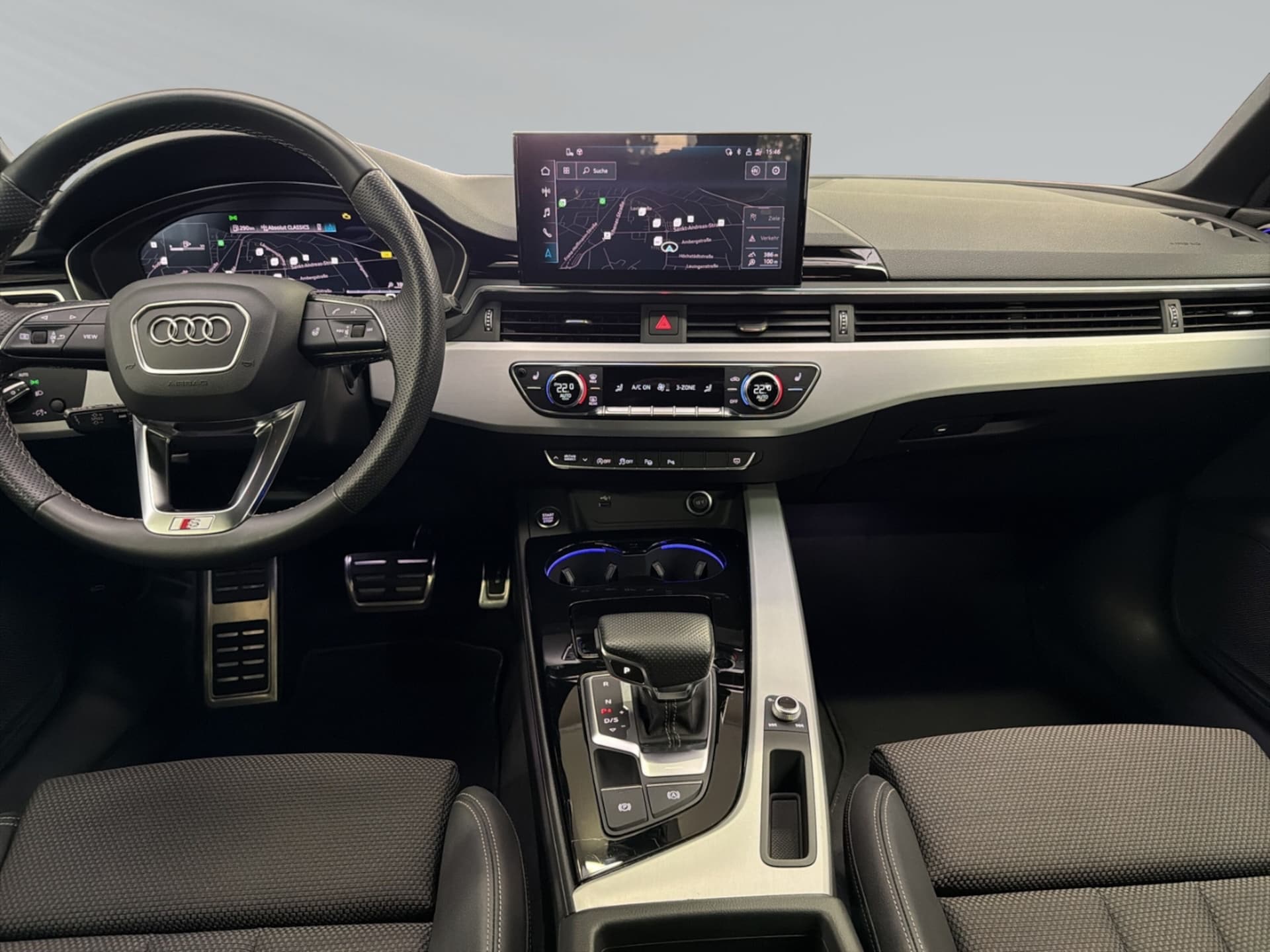 Audi A4 Avant S line