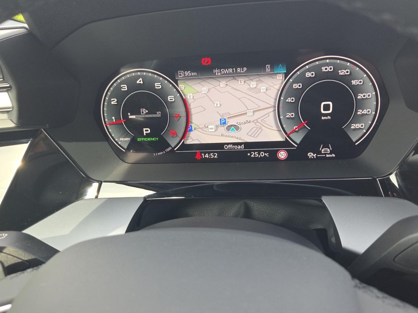 Bild über Audi A3 allstreet TFSI quattro S tronic - für weitere Informationen kontaktieren Sie den Audi Partner