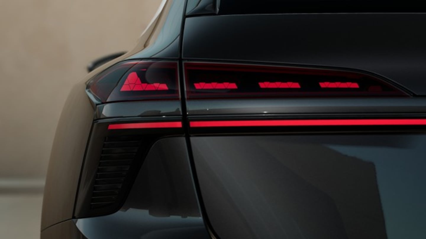 Bild über Audi A6 Avant TDI 150 kW S tronic - für weitere Informationen kontaktieren Sie den Audi Partner