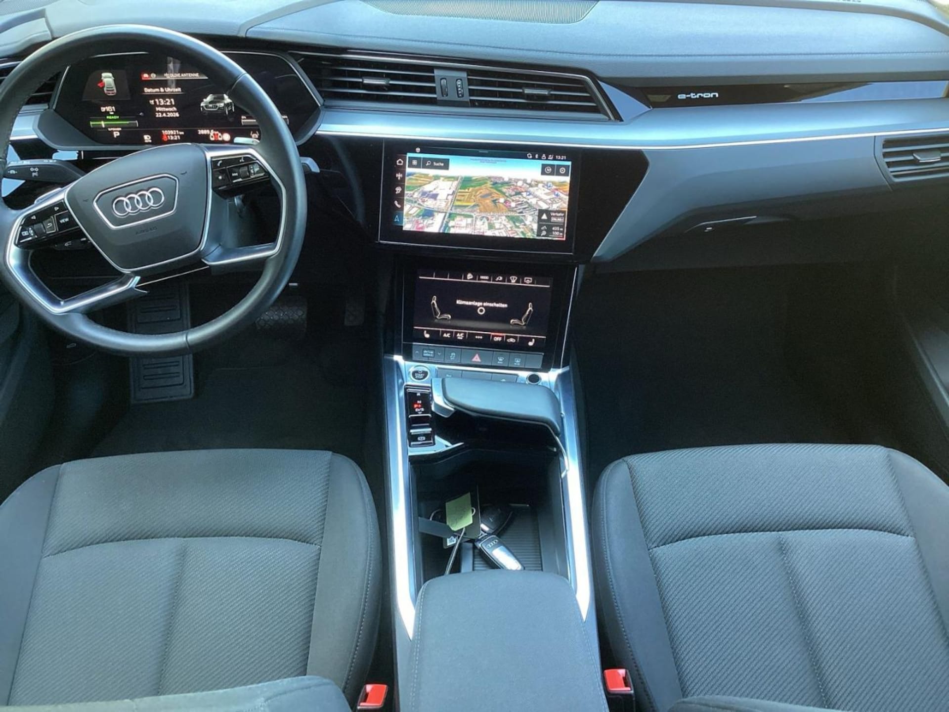 Audi Q8 Sportback e-tron Advanced