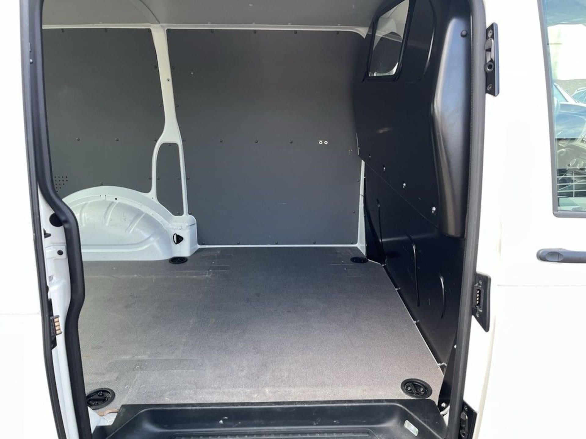 Volkswagen T6.1 Transporter Kasten kurzer Radstand