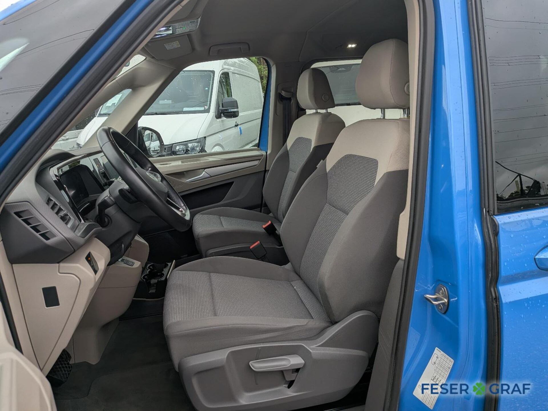 Volkswagen Multivan Basis-Modell