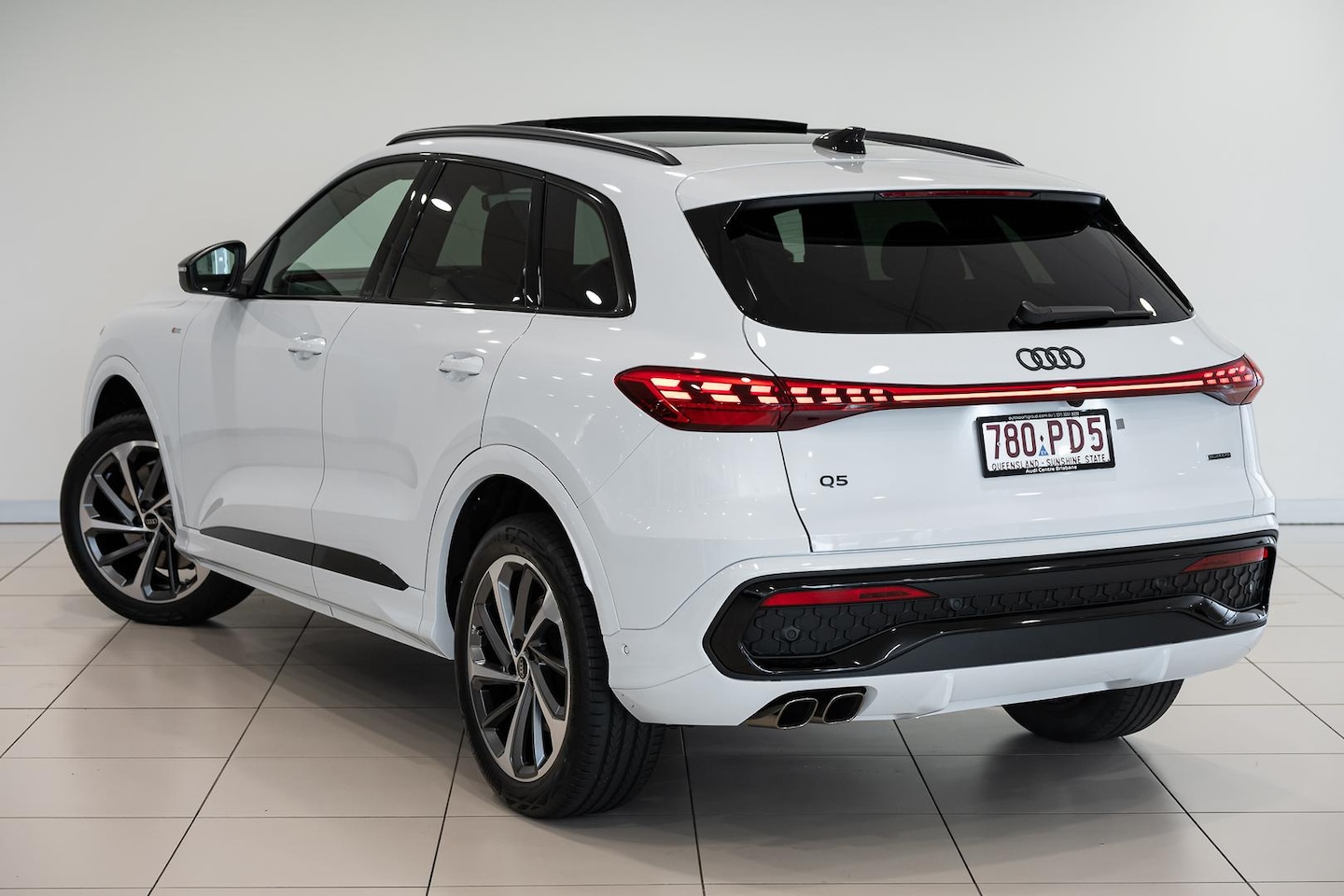 Image about Audi Q5 SUV TDI quattro 150 kW sport