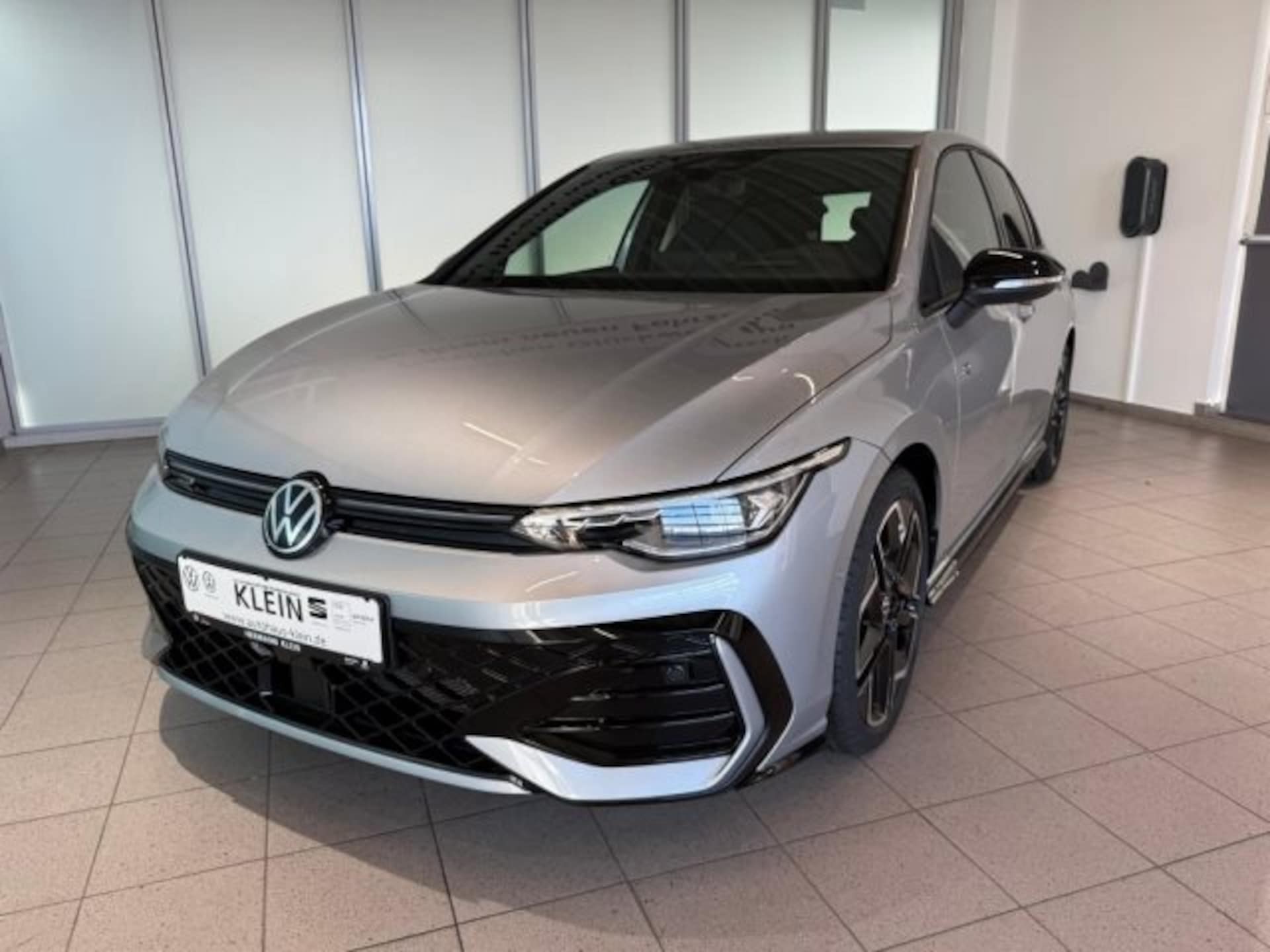 Volkswagen Golf R-Line