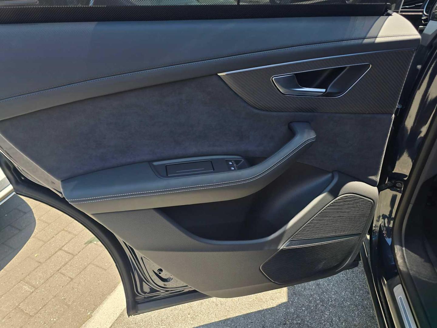 2025 Audi RS Q8 Base - Photo 19