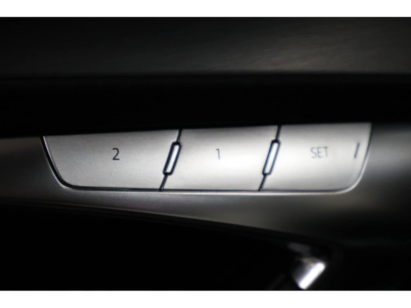 Bild über Audi S6 Limousine TDI quattro tiptronic - für weitere Informationen kontaktieren Sie den Audi Partner