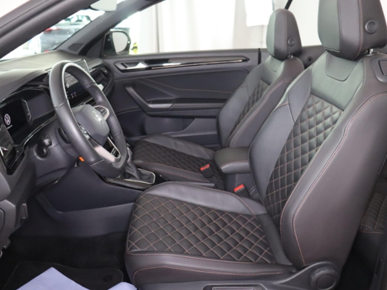 Volkswagen T-Roc Cabriolet – Bild 7