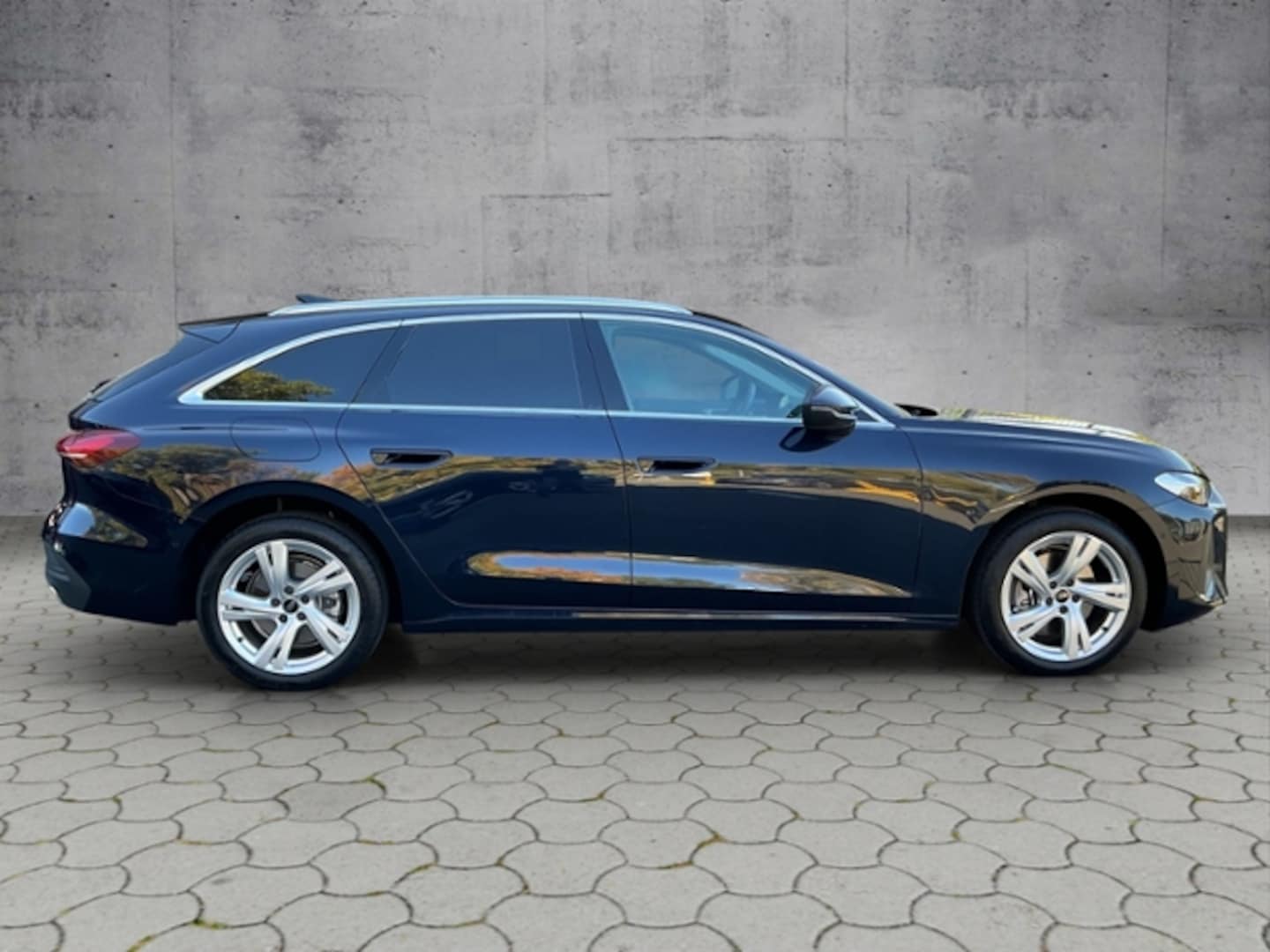 Bild über Audi A5 Avant TFSI S tronic - für weitere Informationen kontaktieren Sie den Audi Partner