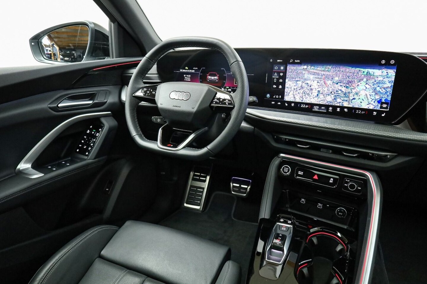 Bild über Audi Q5 SUV TFSI 150 kW S tronic - für weitere Informationen kontaktieren Sie den Audi Partner