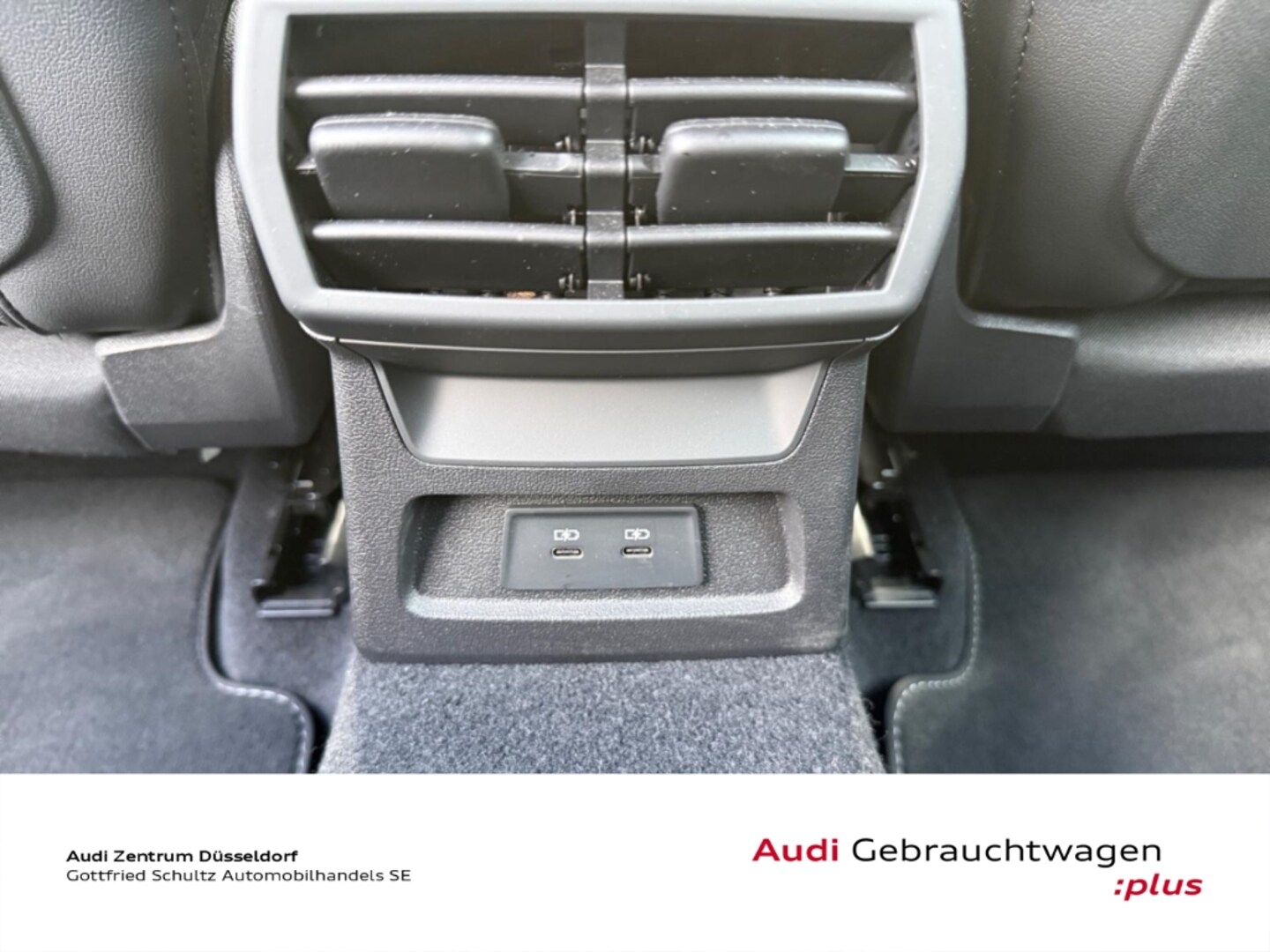 Bild über Audi A3 Sportback 30 TFSI Schaltgetriebe - für weitere Informationen kontaktieren Sie den Audi Partner